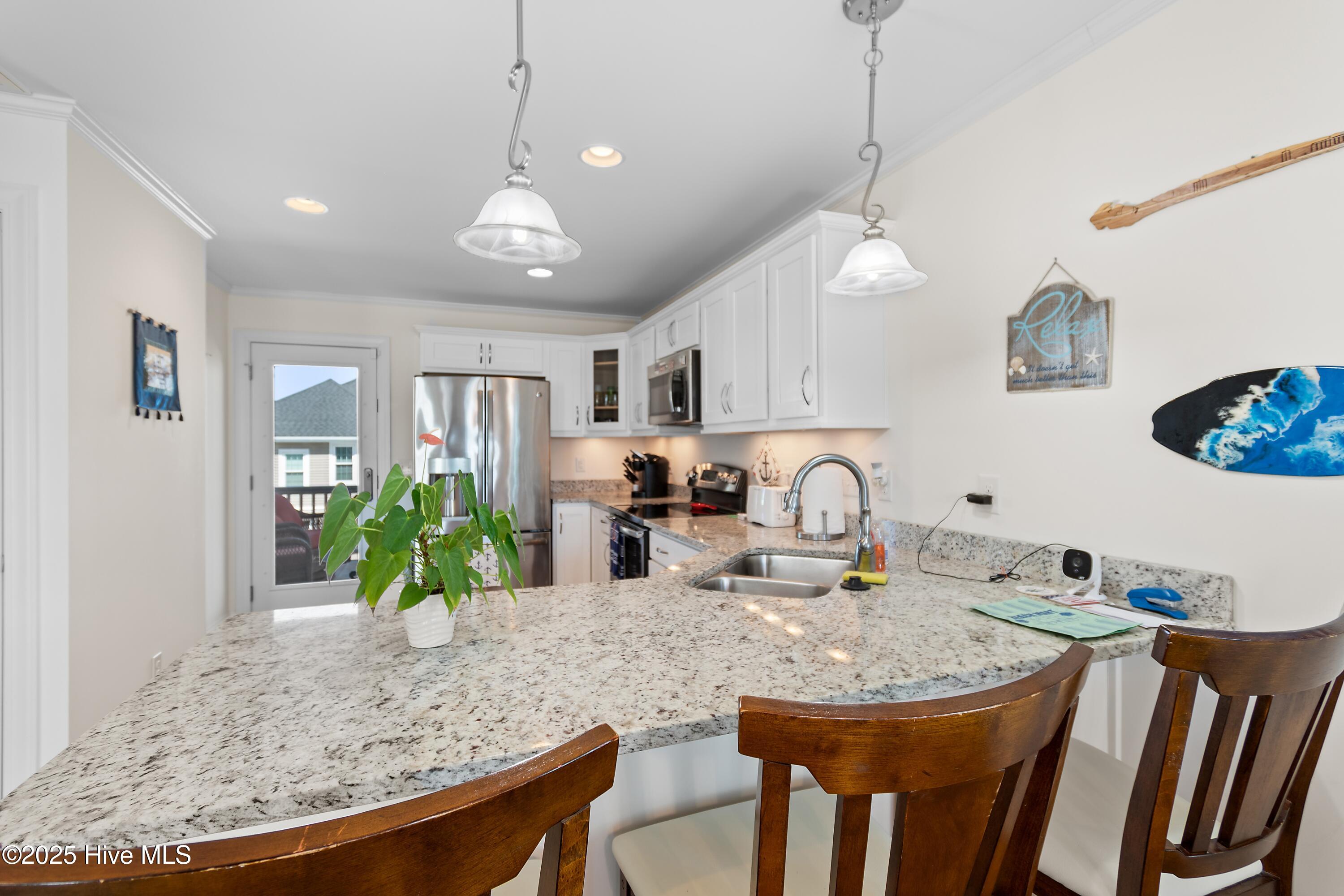 100534441 | Photo 14