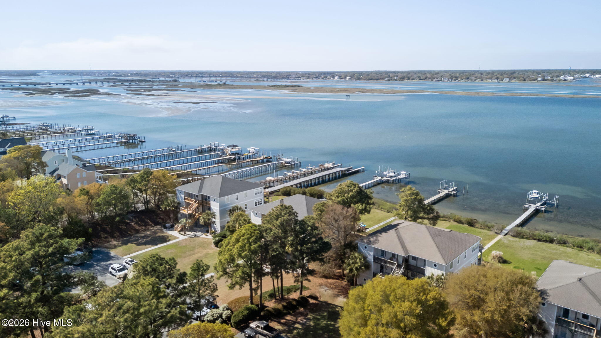 100565835 | Photo 48