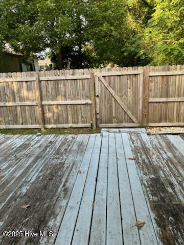 100512464 | Photo 19