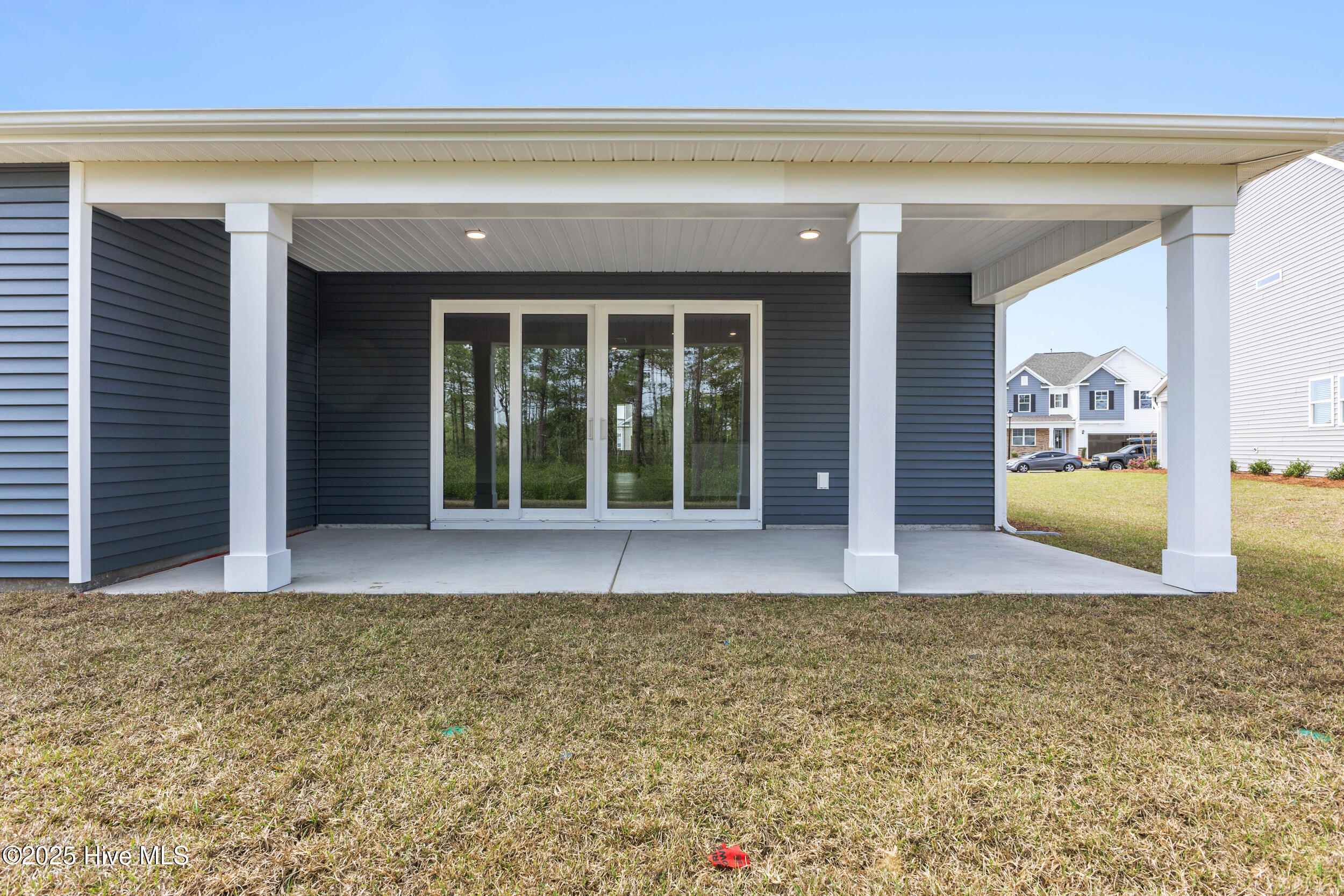 100562718 | Photo 29