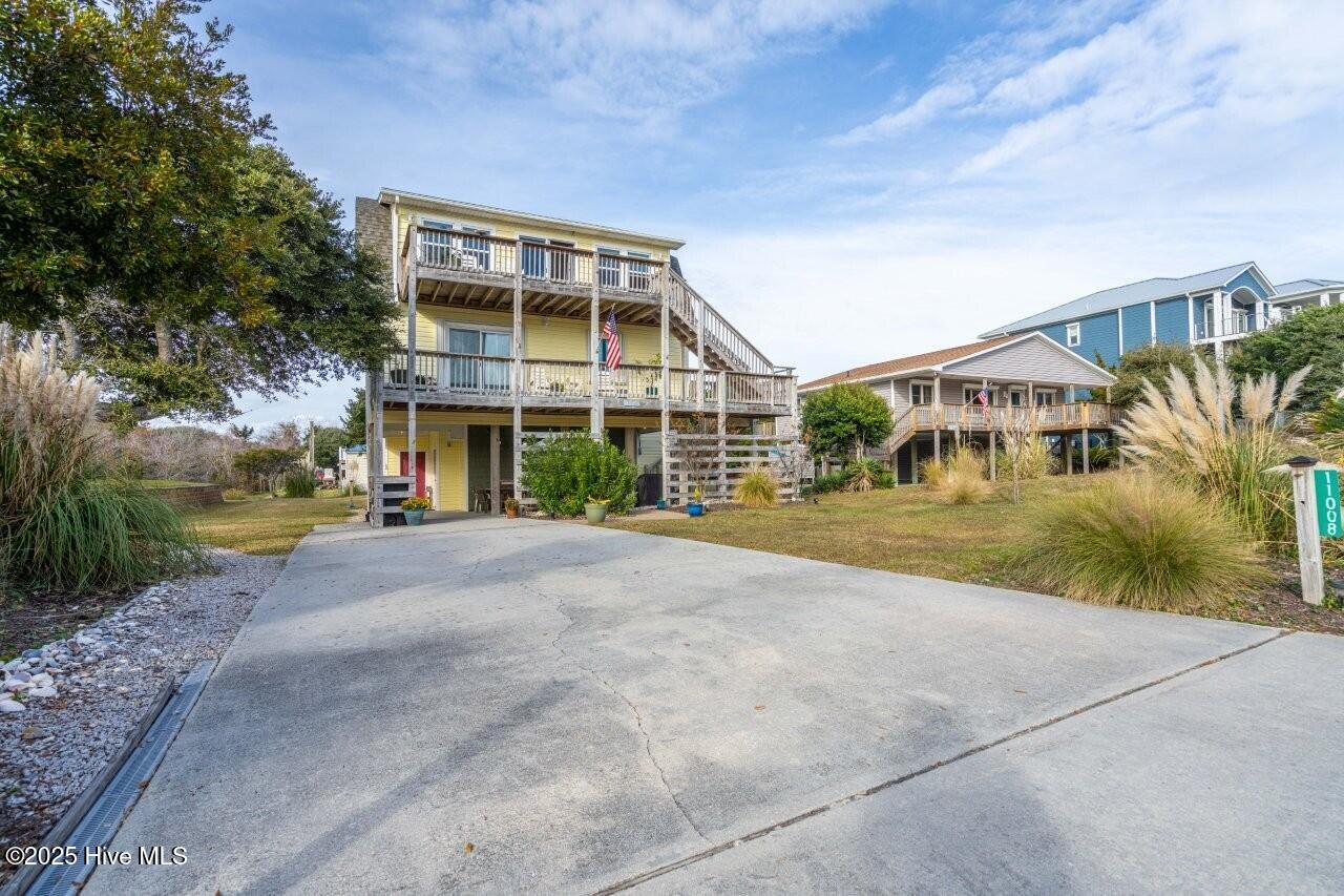 100544144 | Photo 43