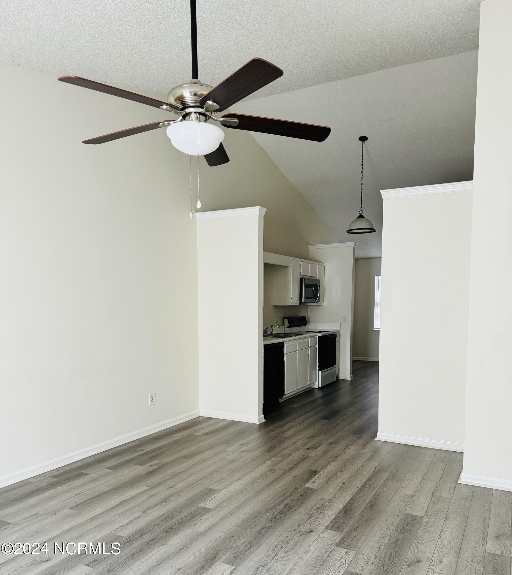 Exterior photo of 2607 Bluff View Drive B, Greenville, NC 27834. MLS: 100584379