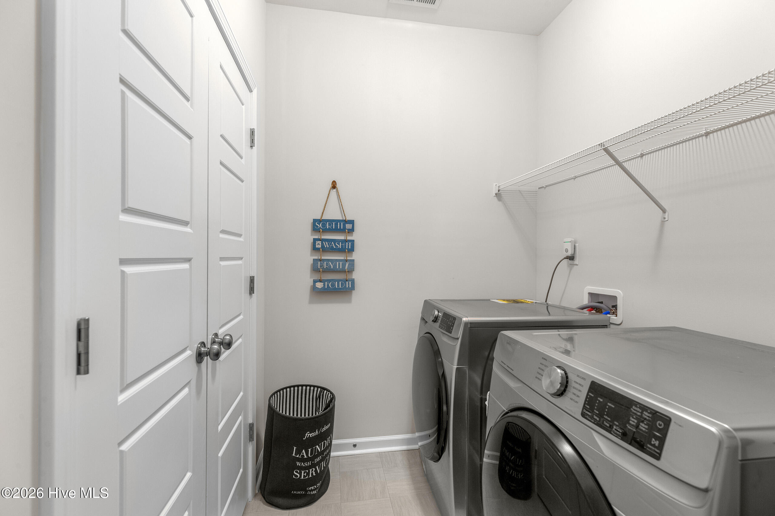 100557607 | Photo 19