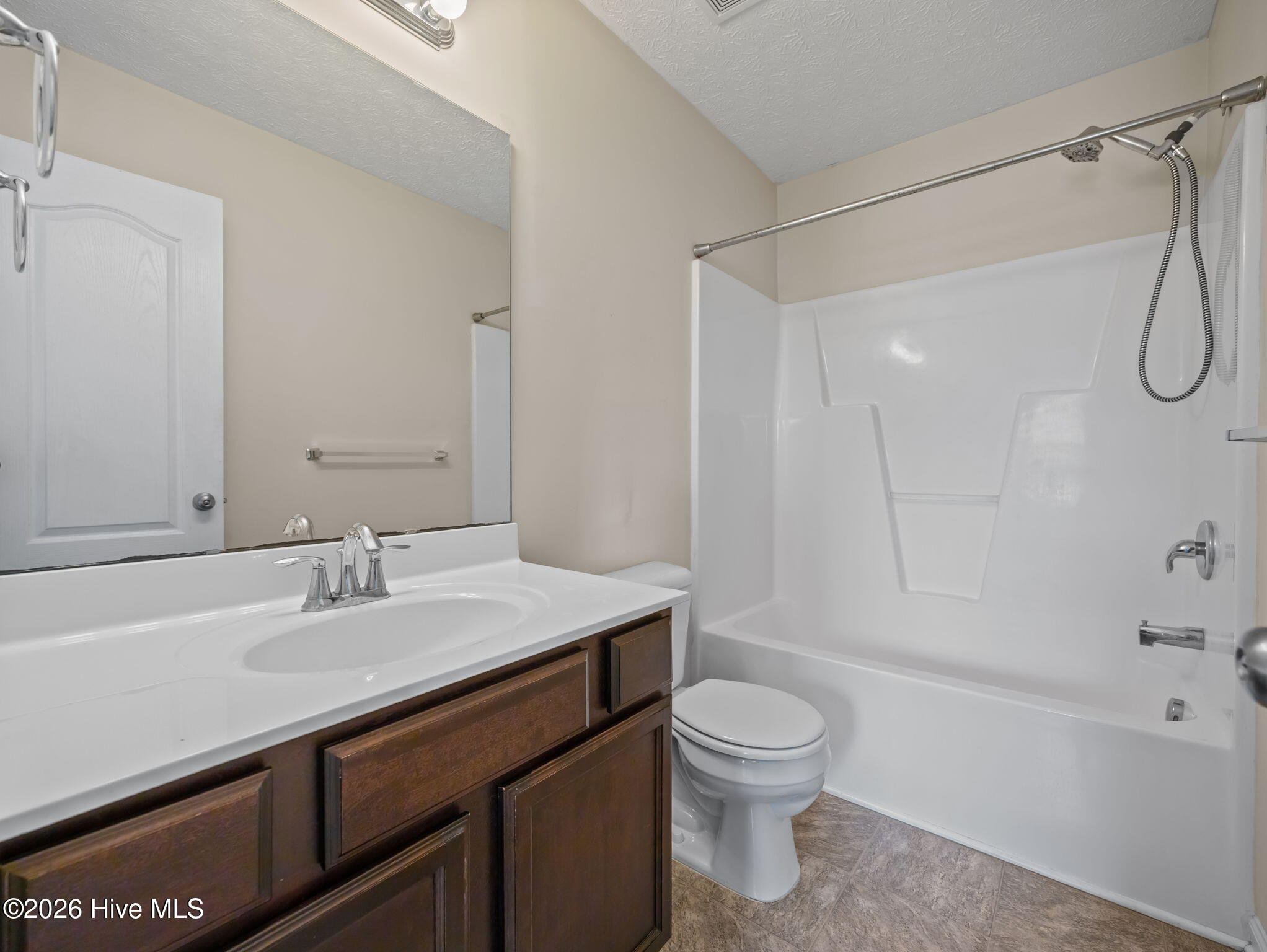 100570571 | Photo 14