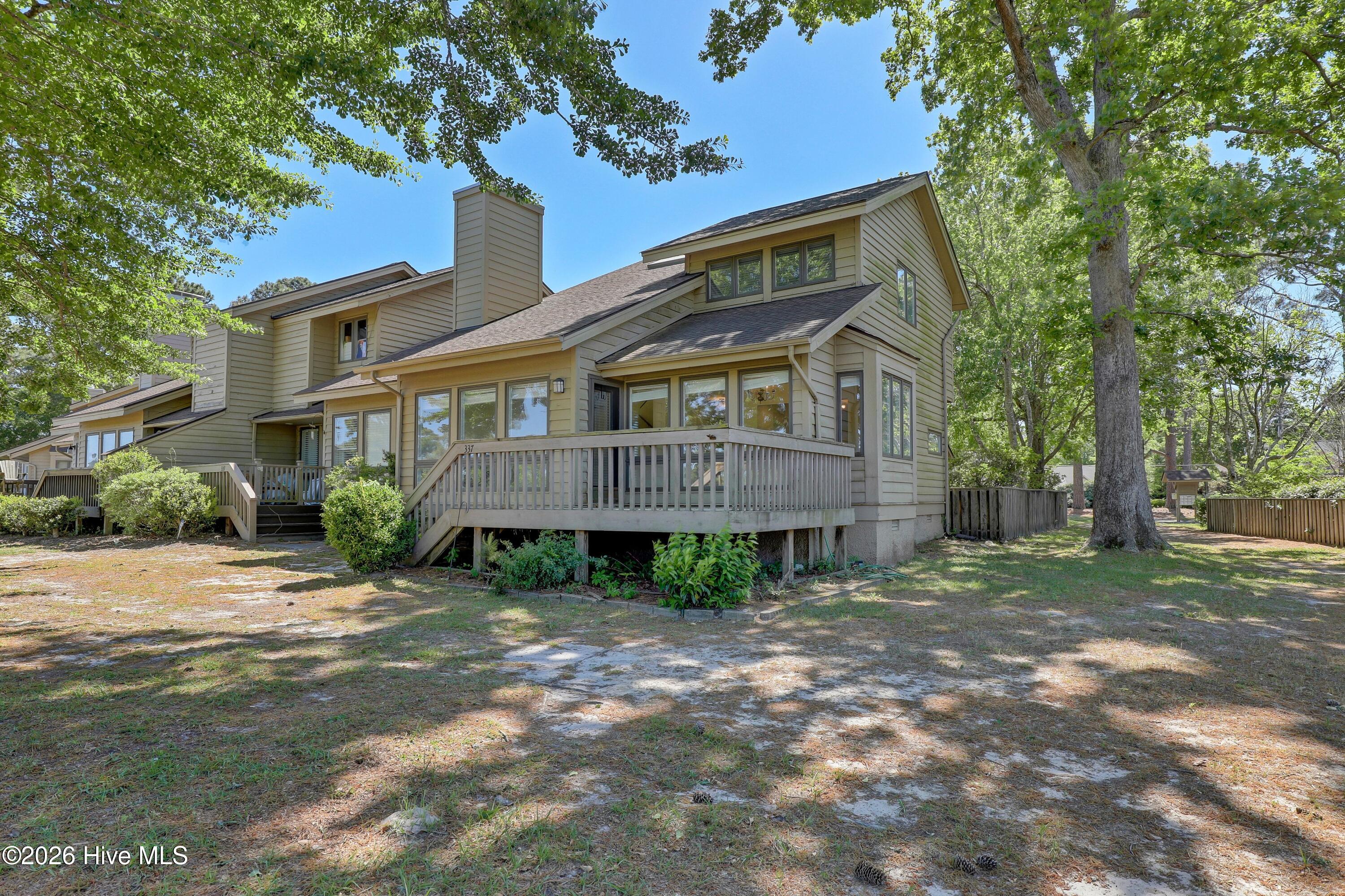 100570690 | Photo 26