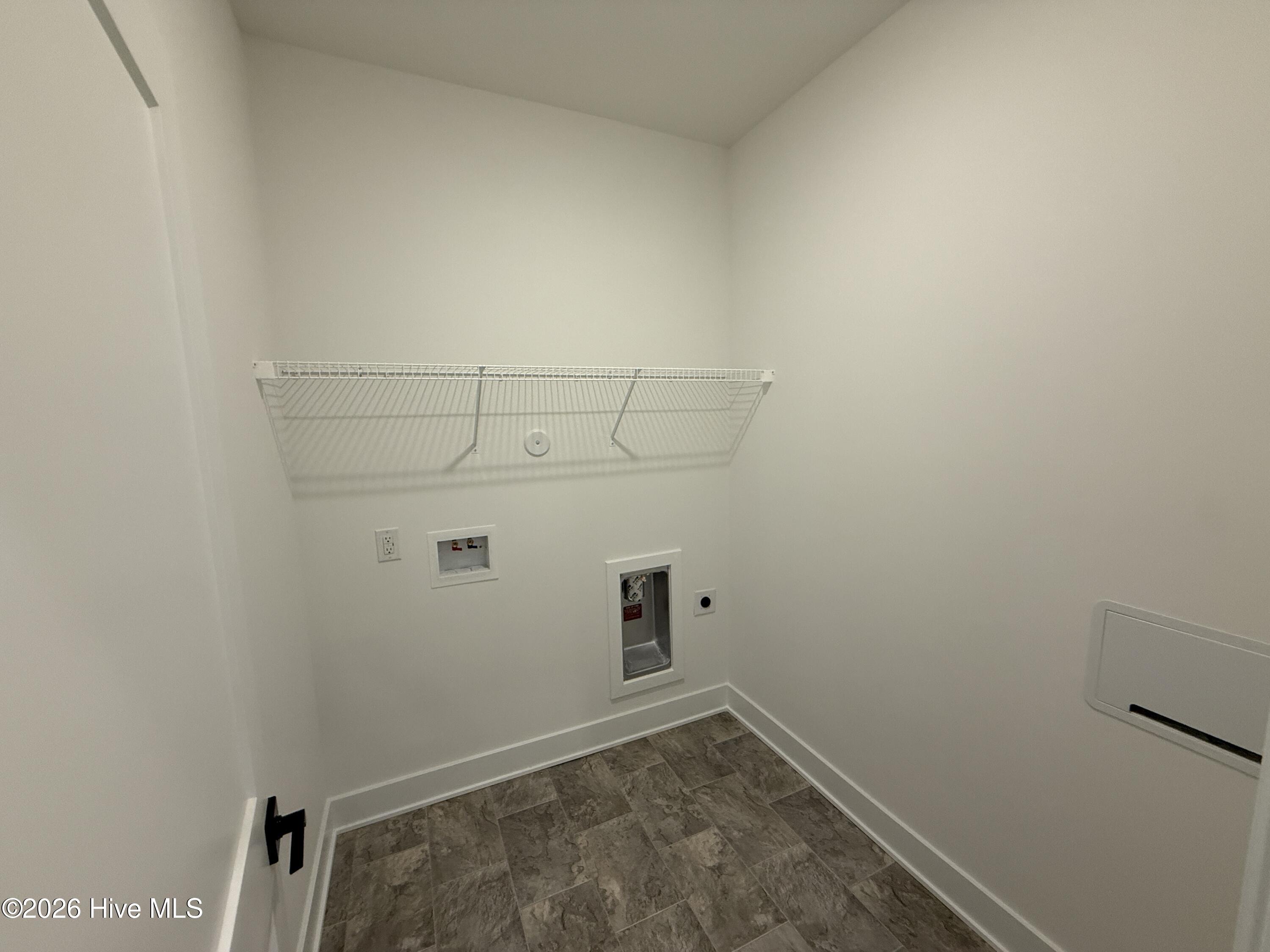 100551152 | Photo 21