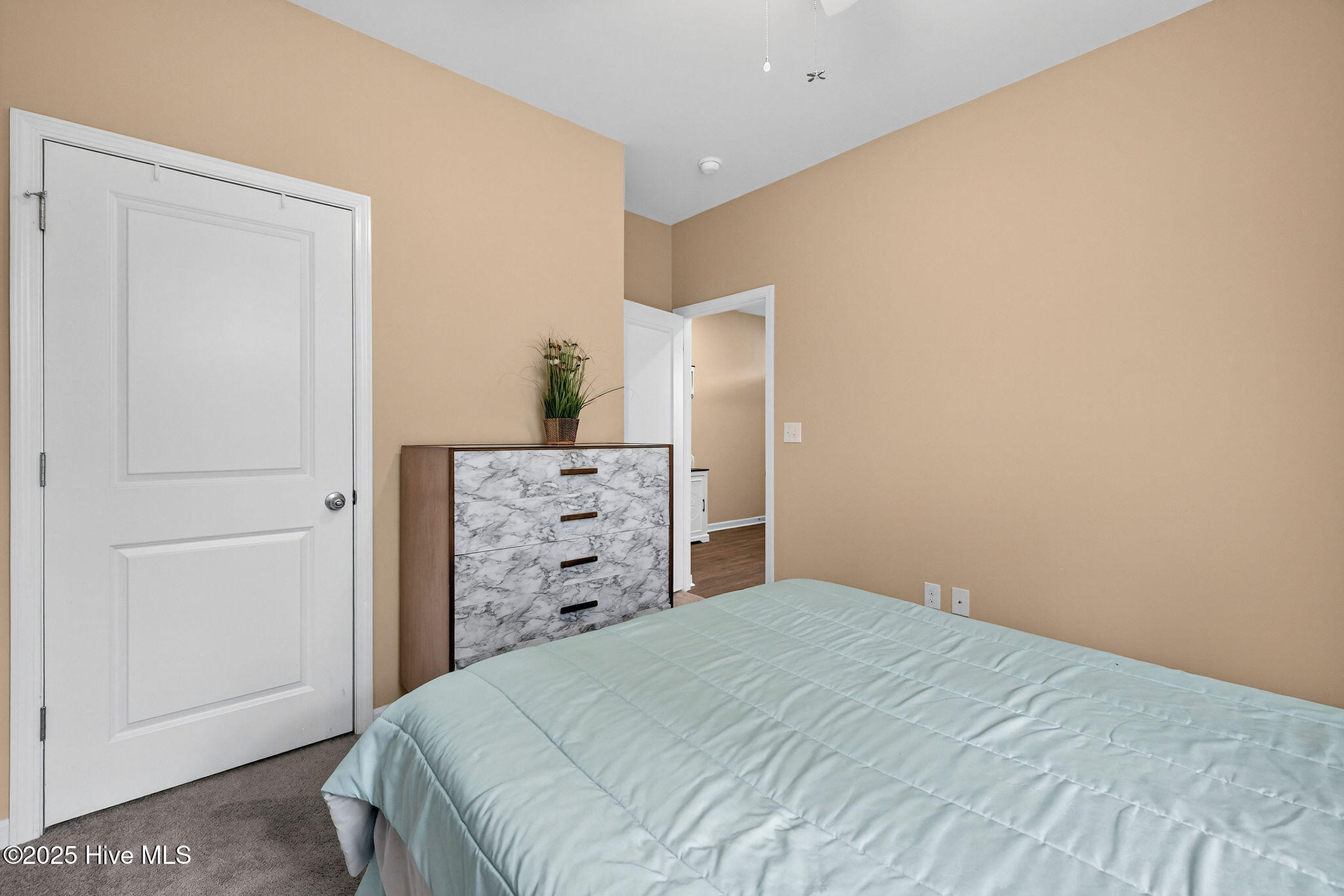 100543614 | Photo 21