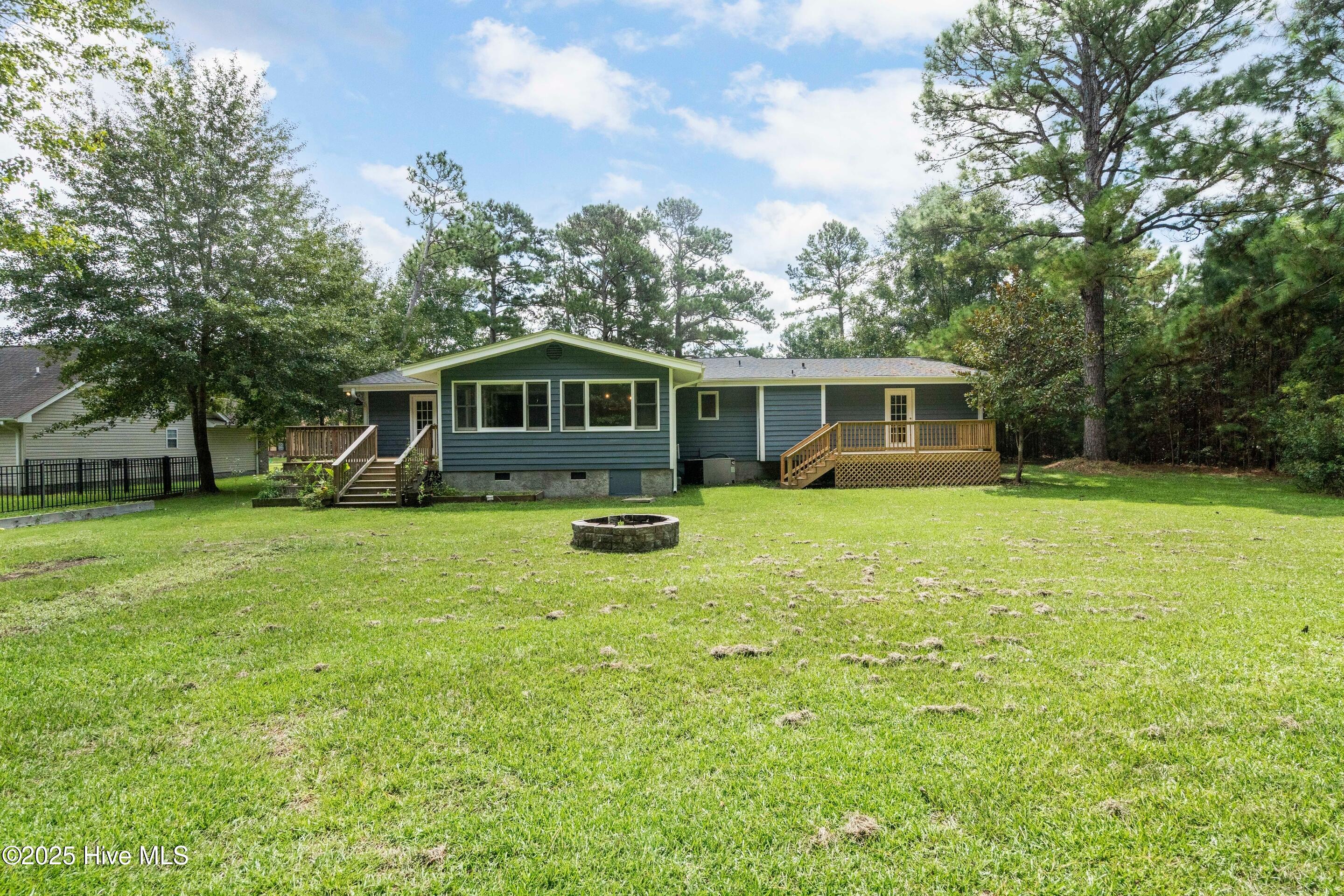 100527267 | Photo 43