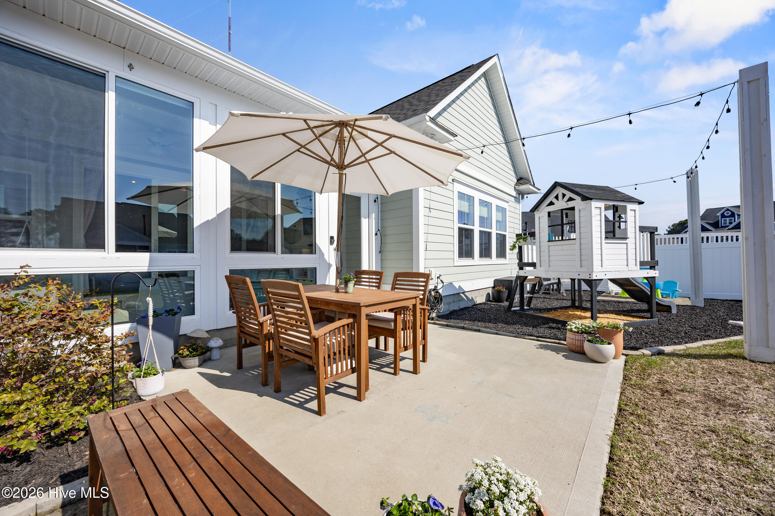 100559680 | Photo 43