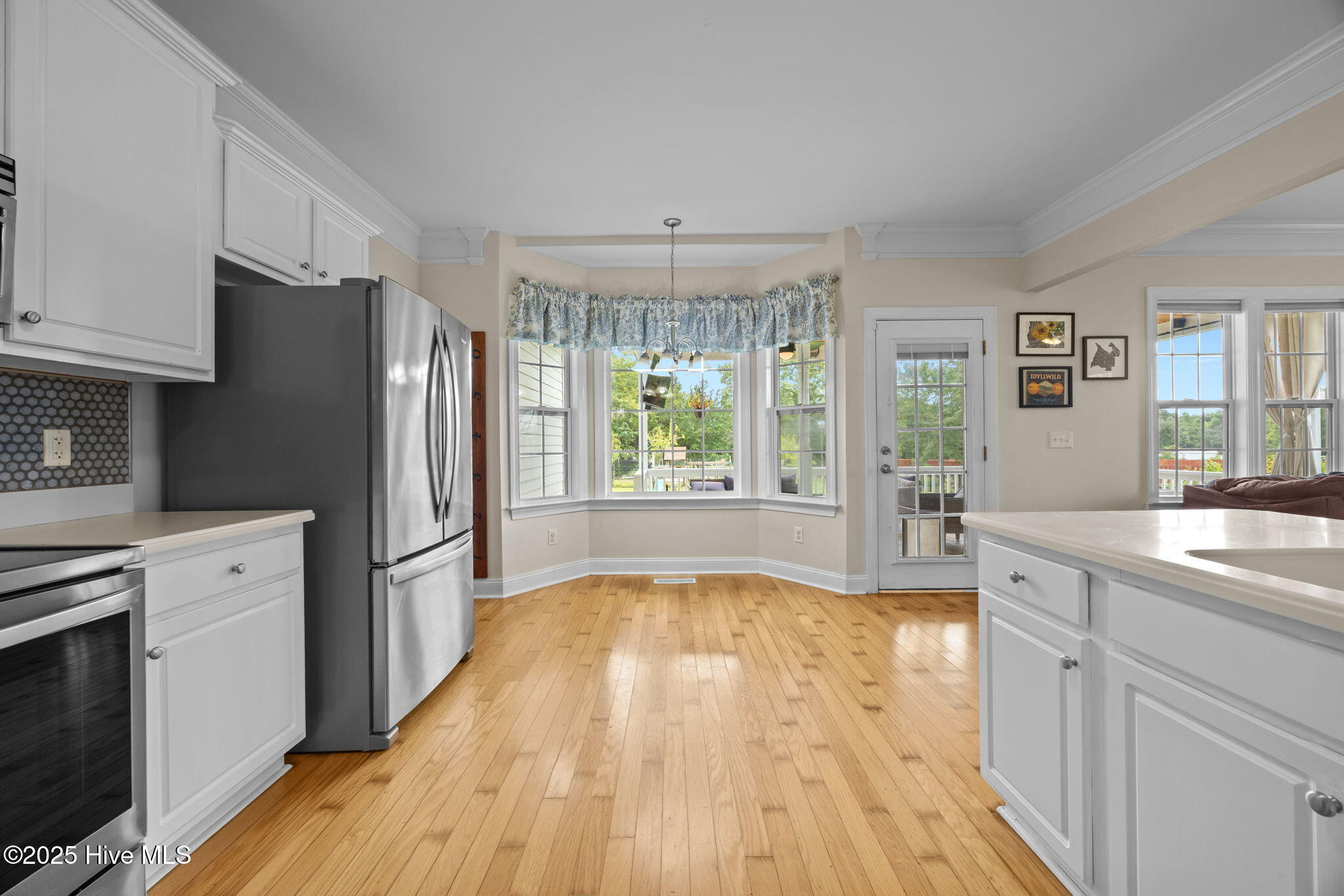 100530646 | Photo 15