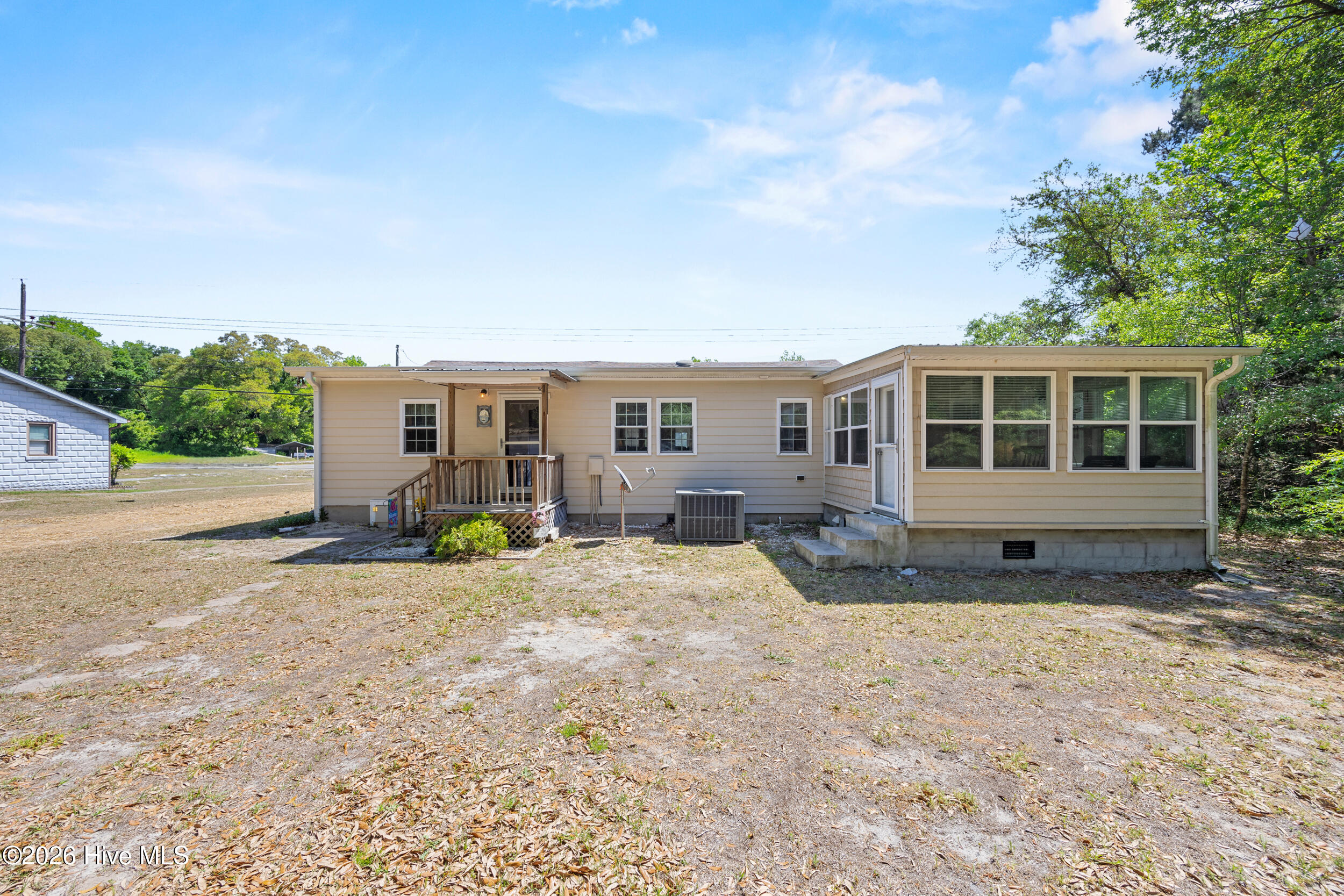 100567287 | Photo 39