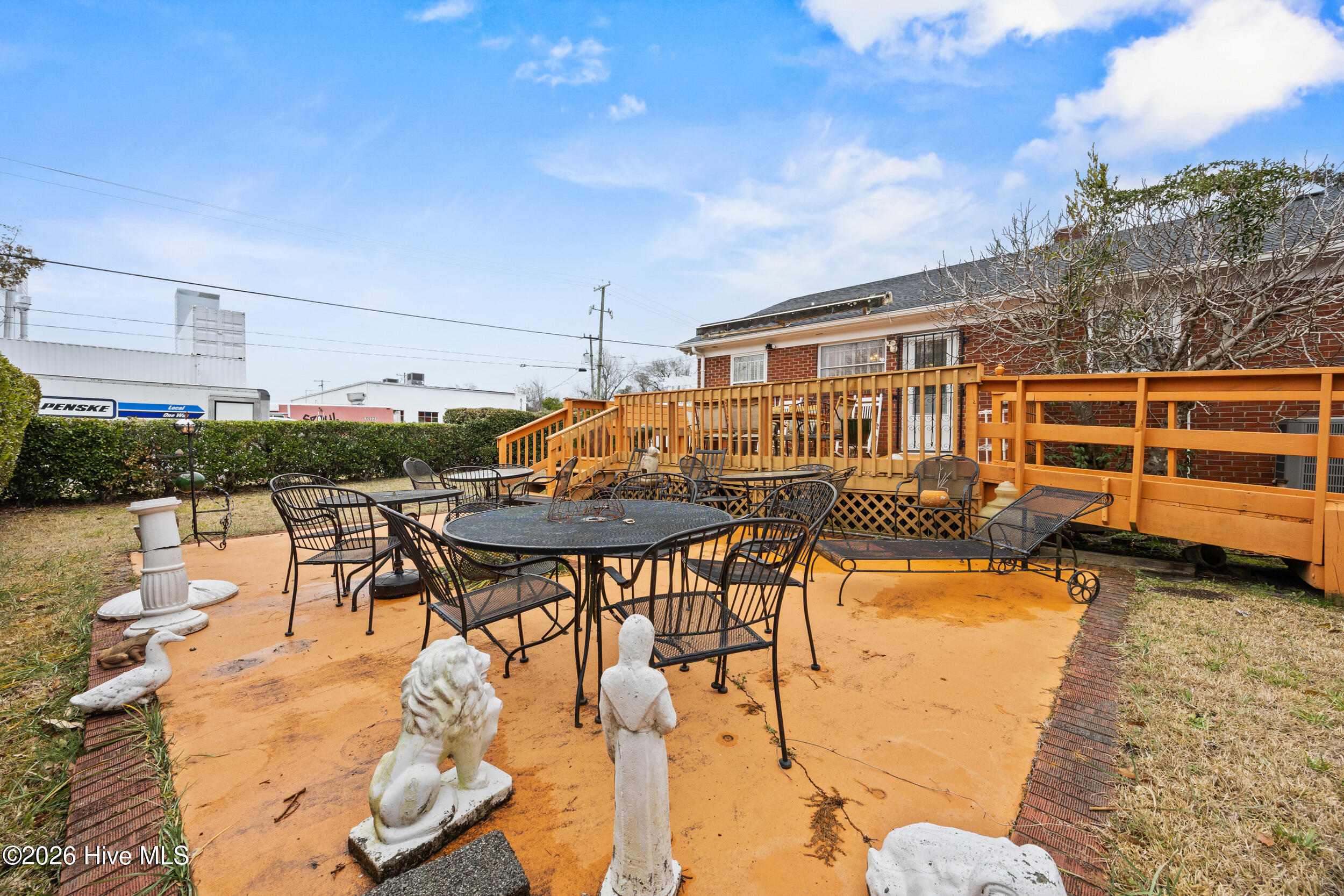 100554132 | Photo 38