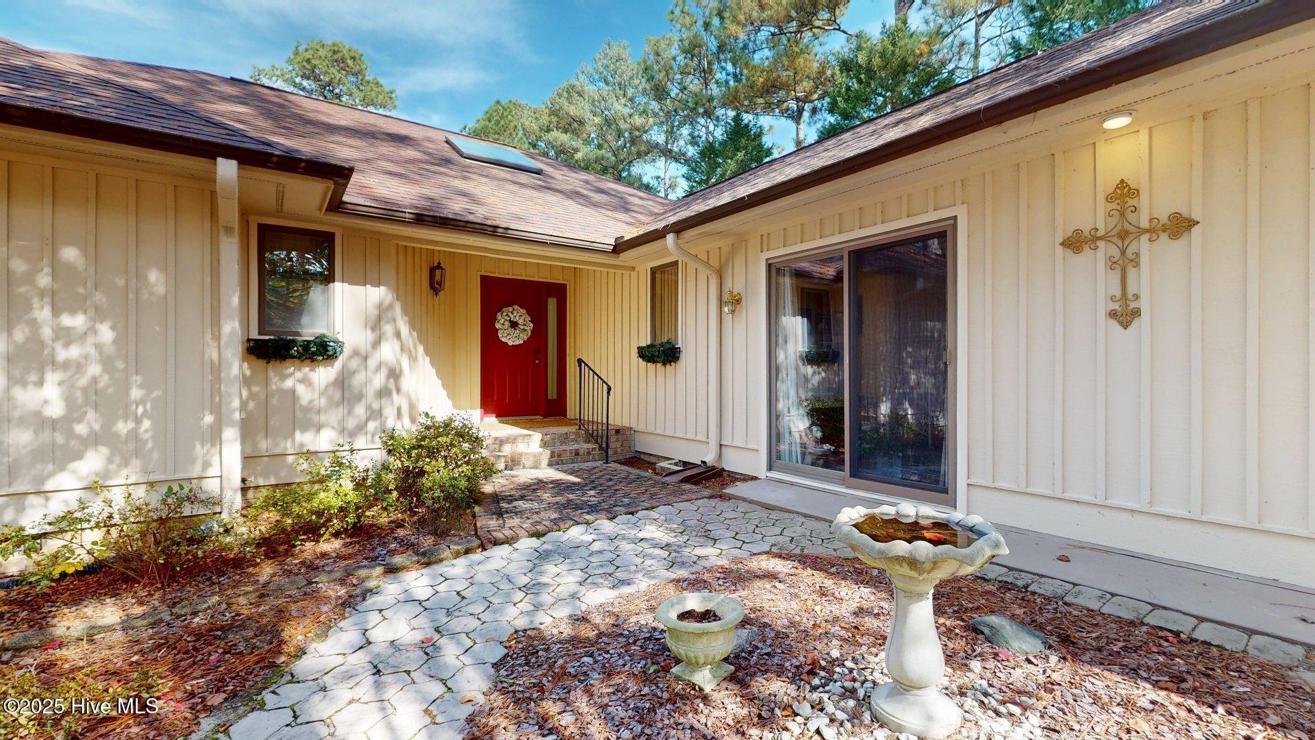 Homes for sale in Whispering Pines, NC | 57 Cardinal Dr, Whispering Pines, NC 28327 | MLS# 100540066