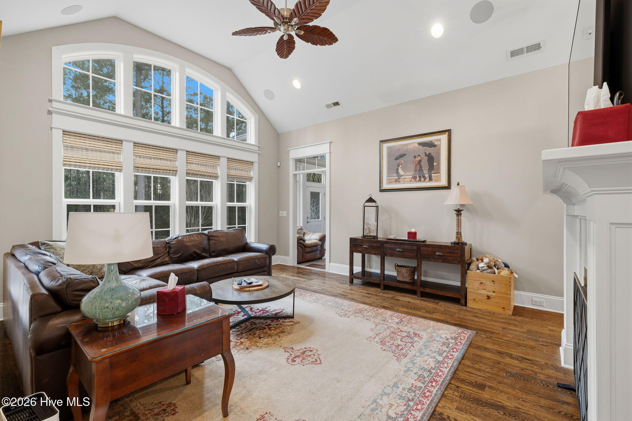 100554087 | Photo 26