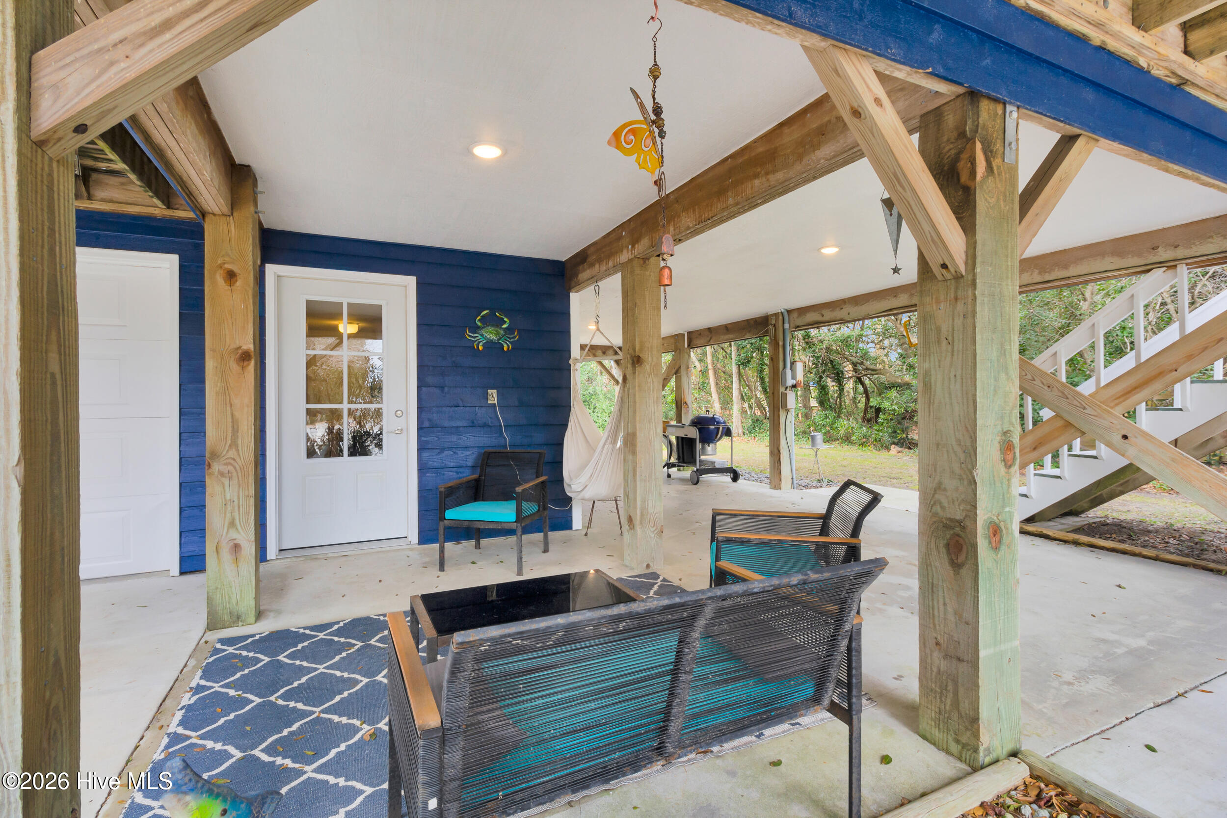 100557877 | Photo 32