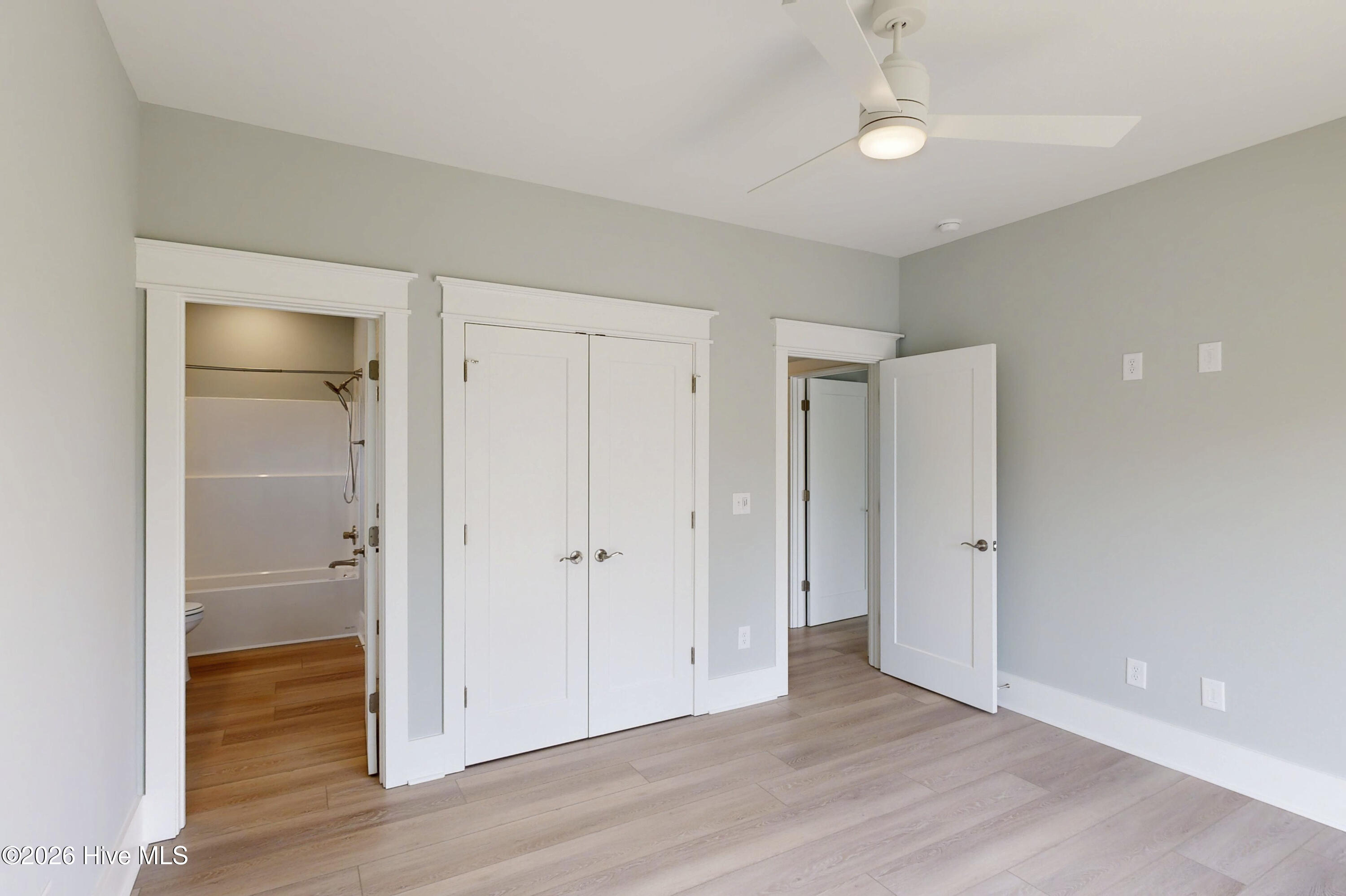 100559746 | Photo 28