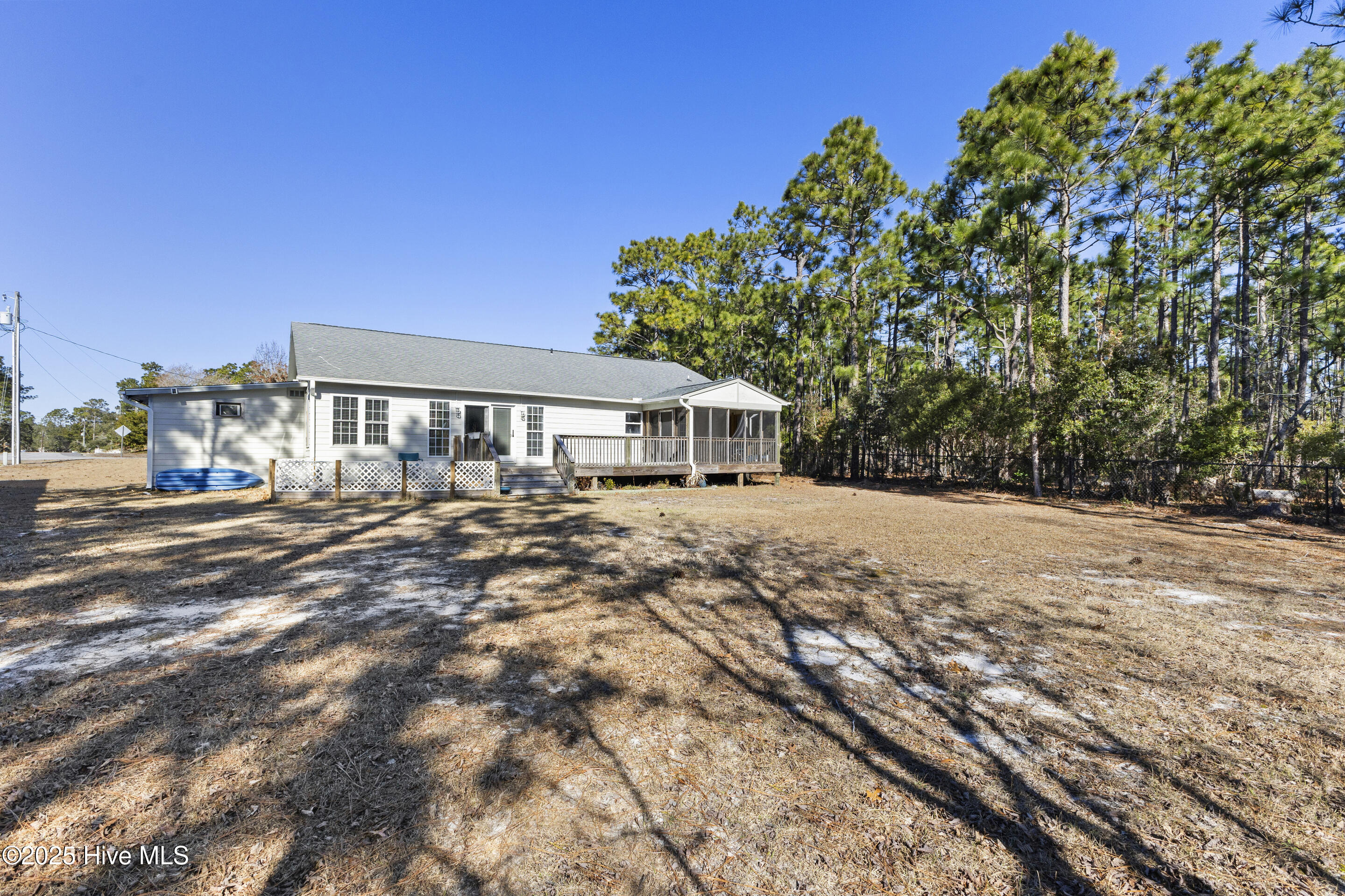 100484039 | Photo 38