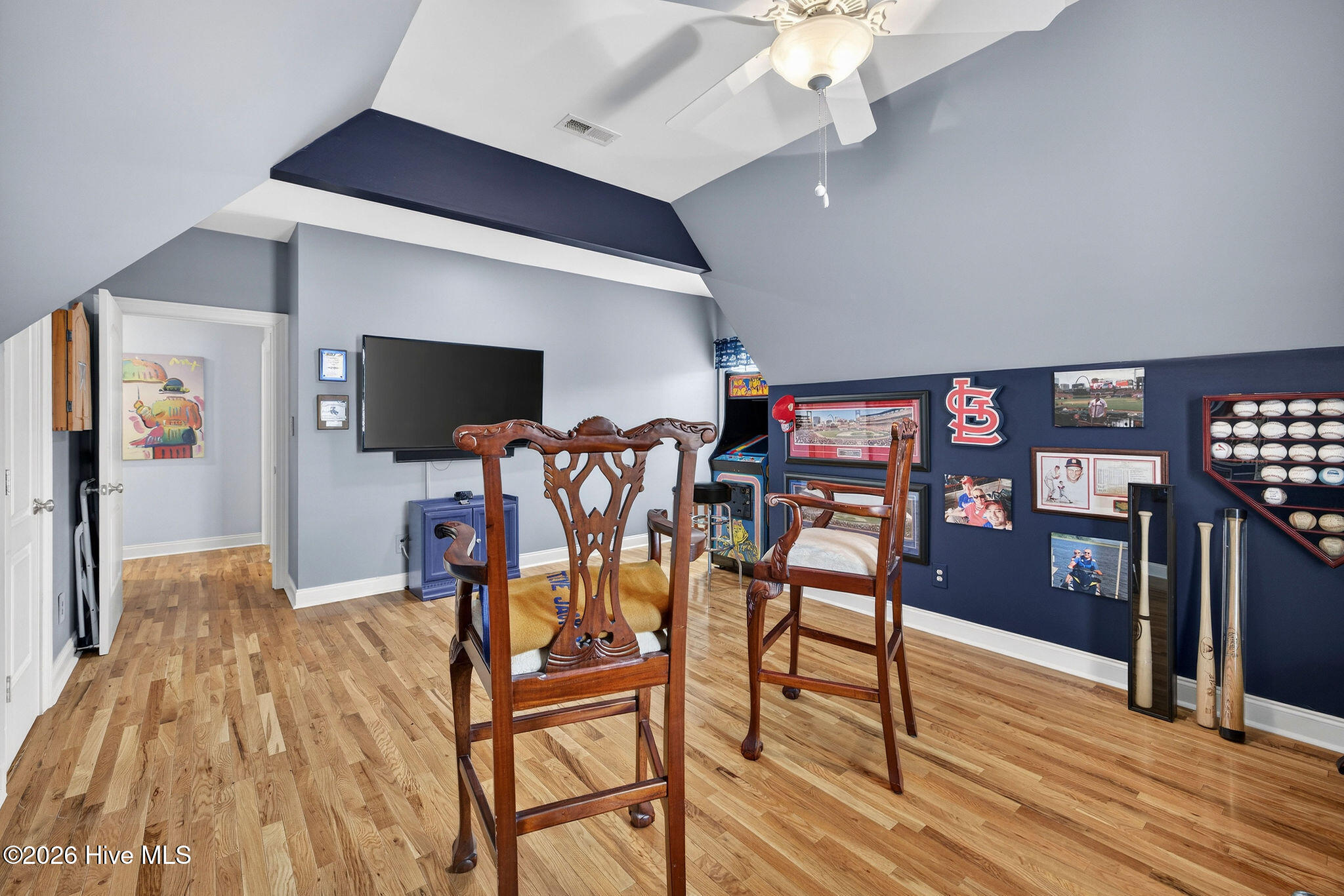 100547469 | Photo 46