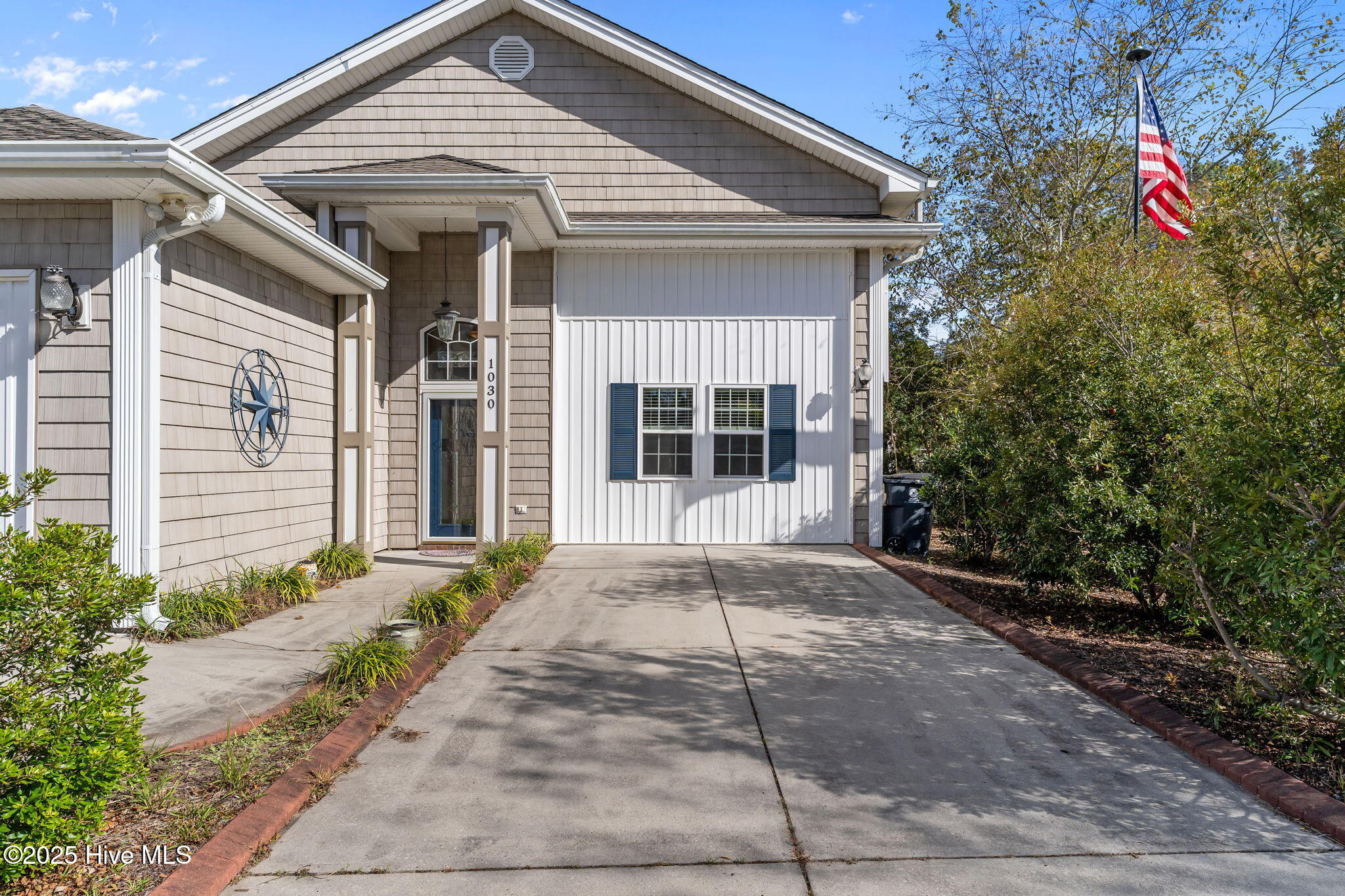 100540353 | Photo 42