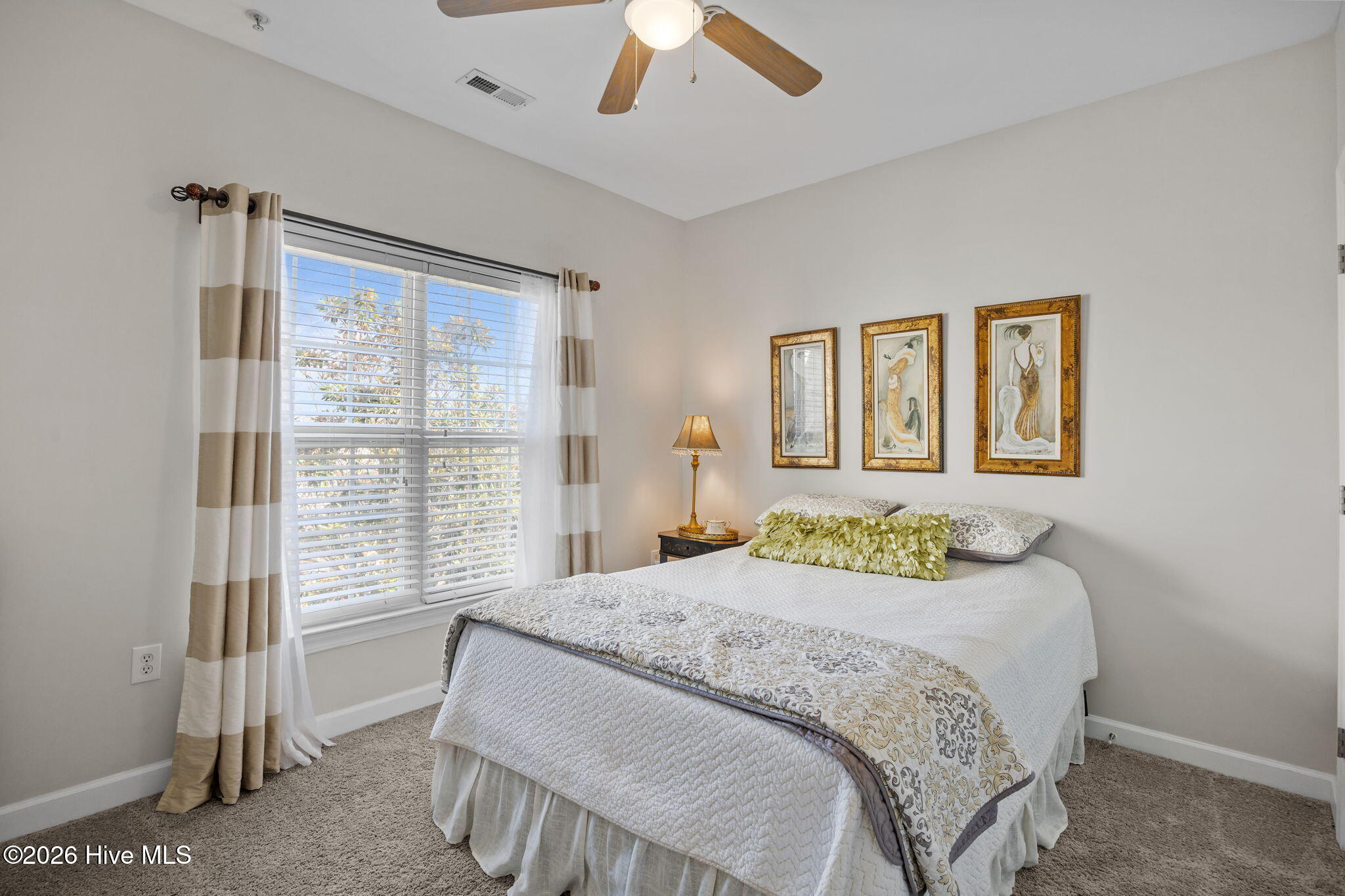 100560536 | Photo 22