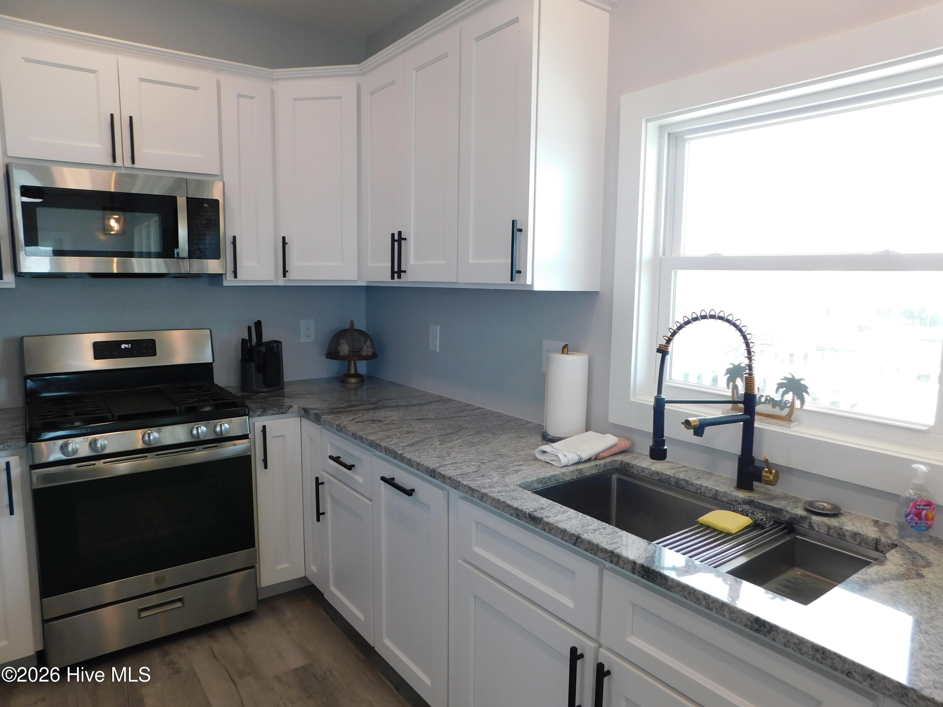 142 S Ferry Dock Road UNIT A, Harkers Island, NC, 28531