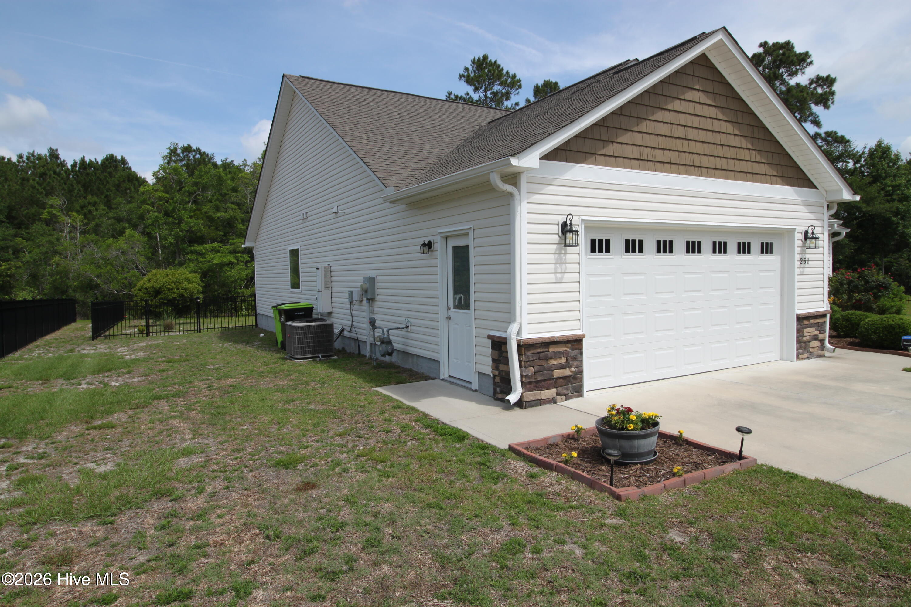 251 Patriot Drive,Newport
