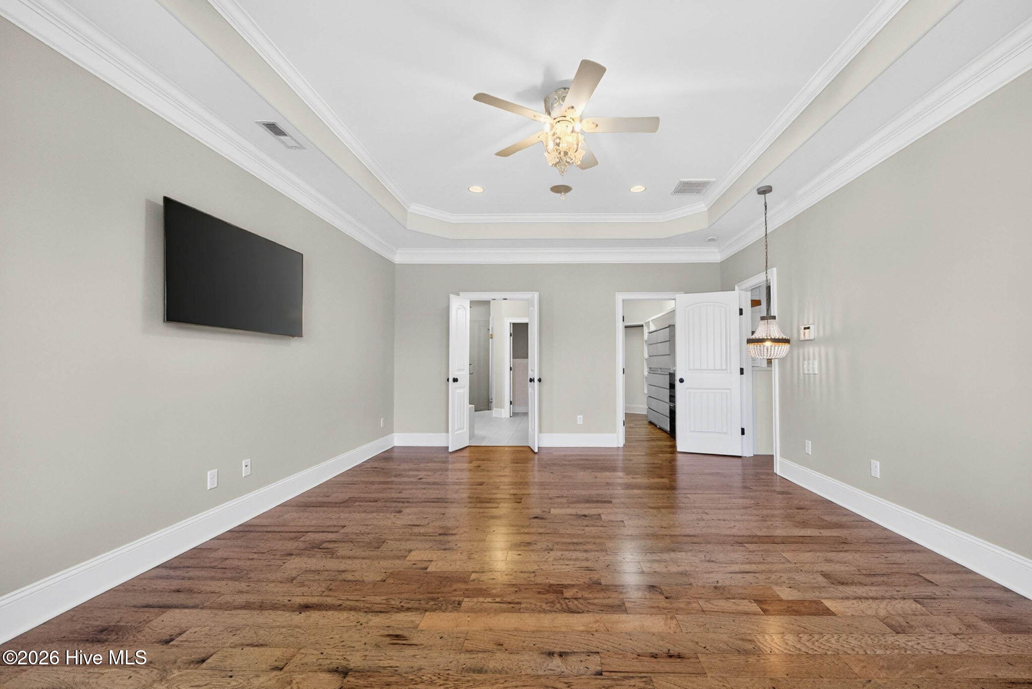 100567612 | Photo 40