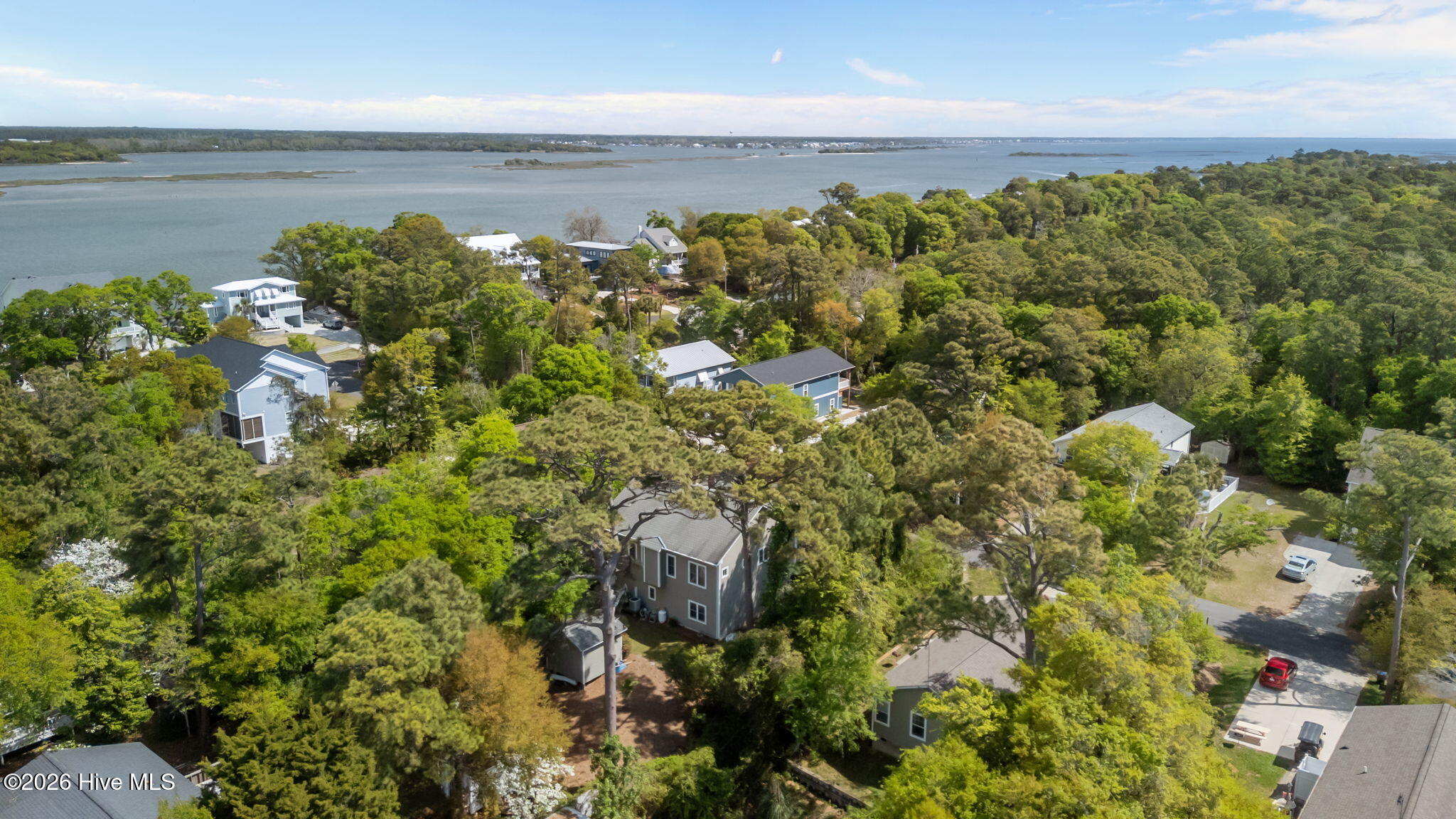 100562020 | Photo 48