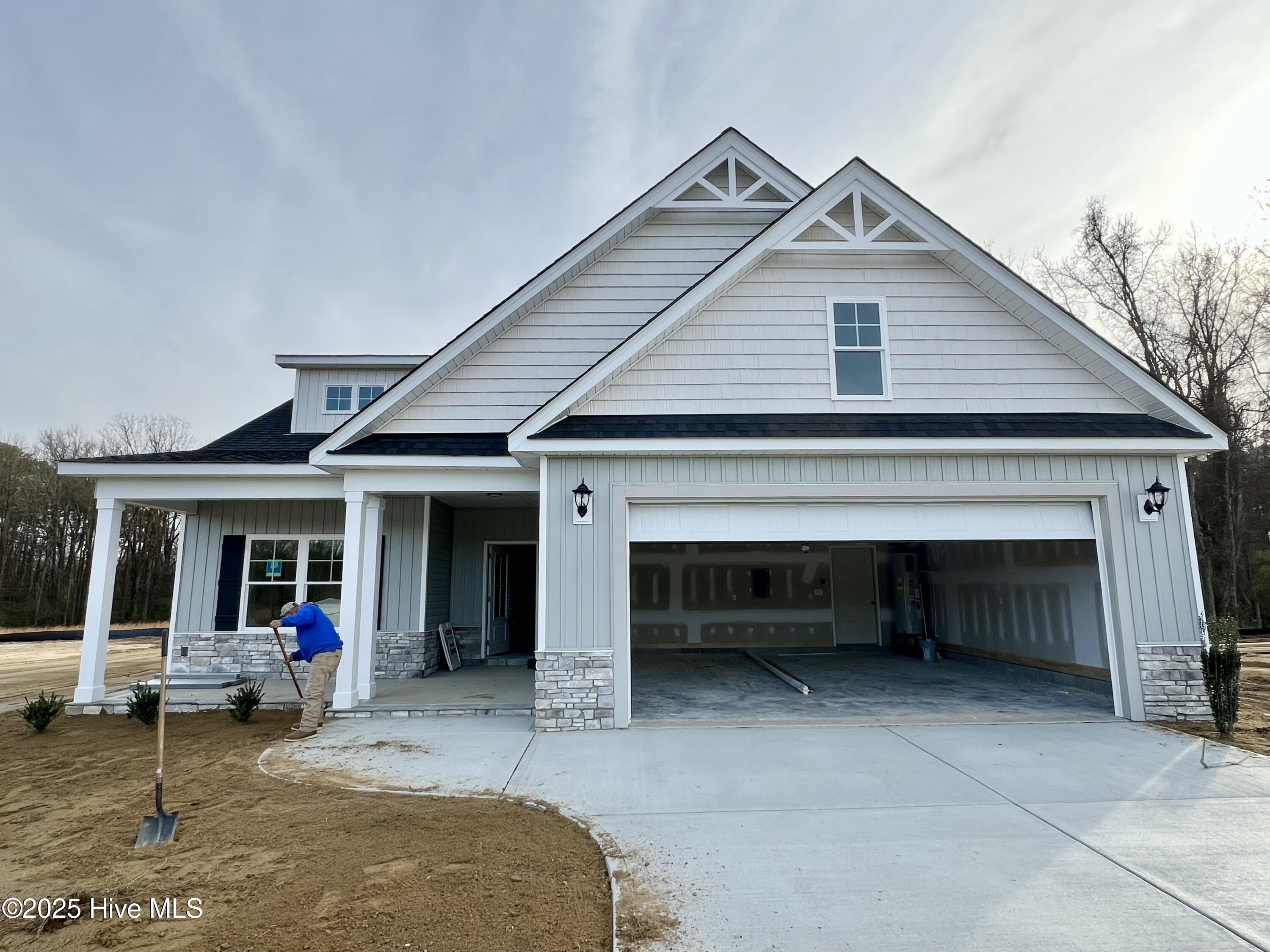 Homes for sale in Pikeville, NC | 402 Creeks Edge Dr, Pikeville, NC 27863 | MLS# 100535554