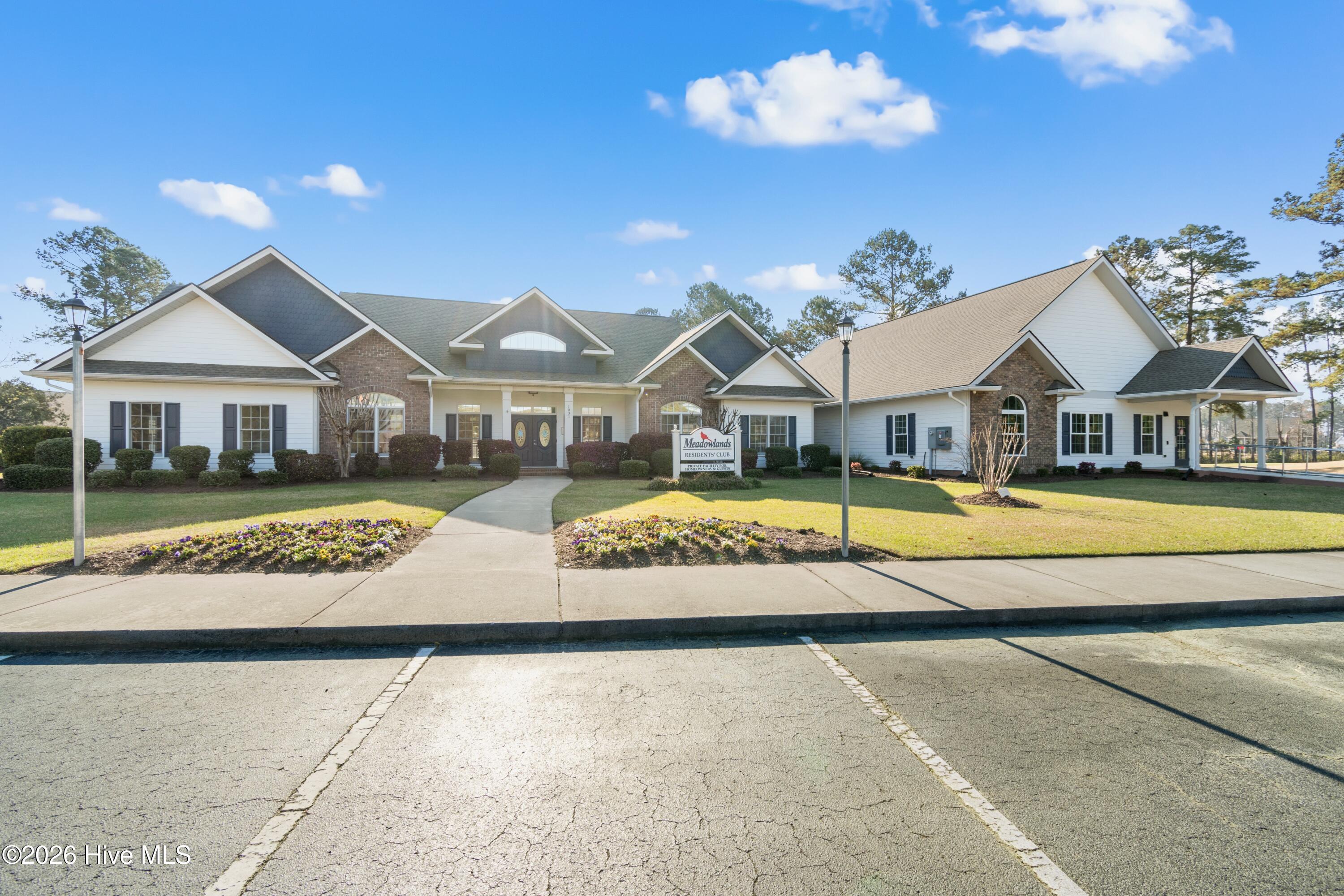 100560224 | Photo 41