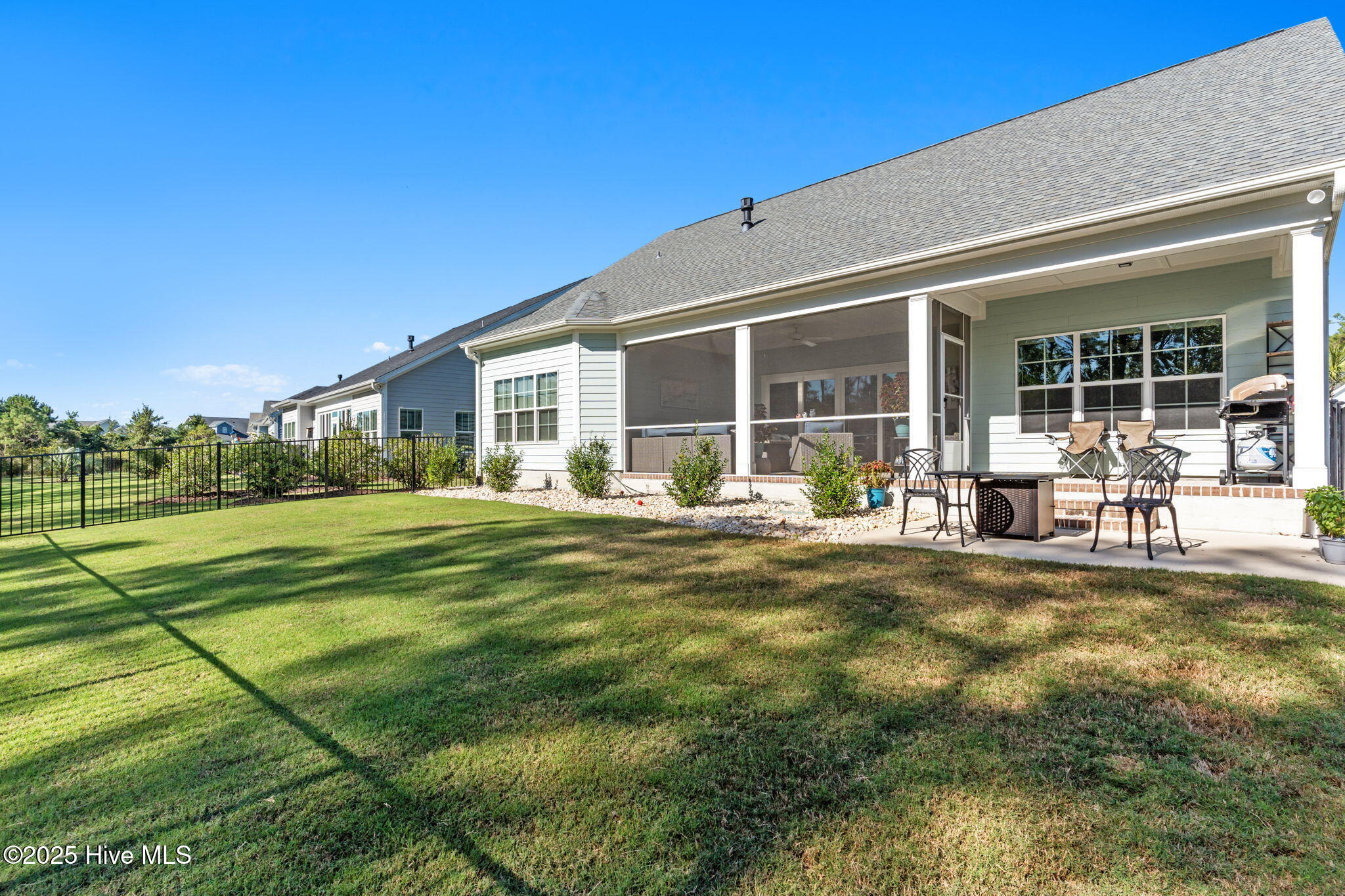 100534484 | Photo 21