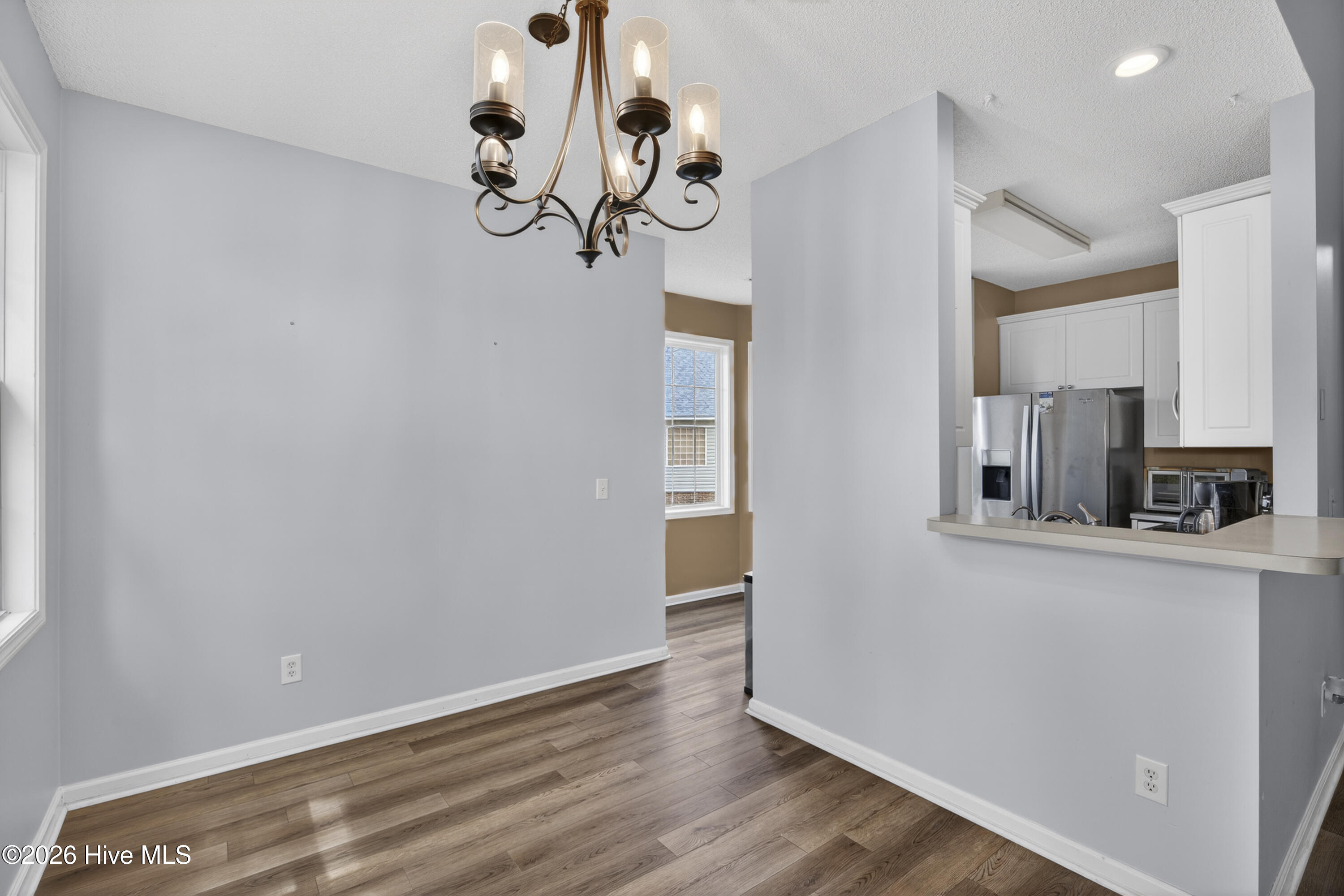 100565929 | Photo 24