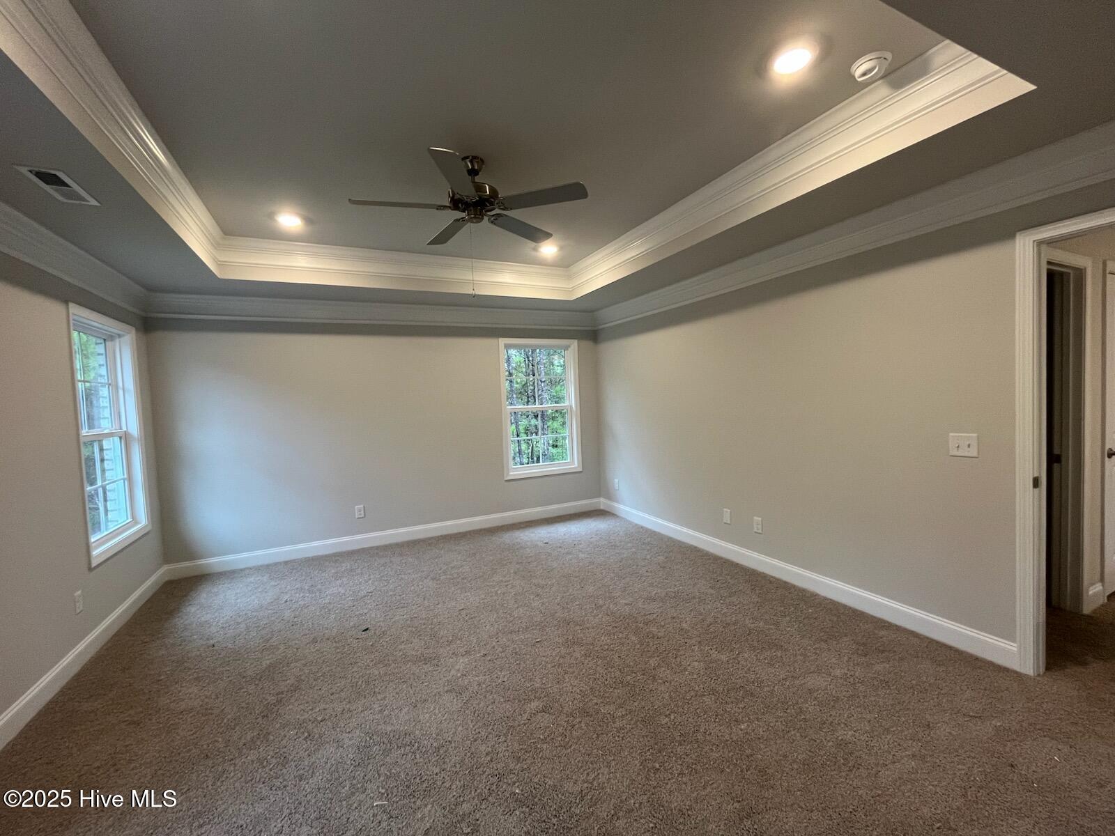 100420321 | Photo 22