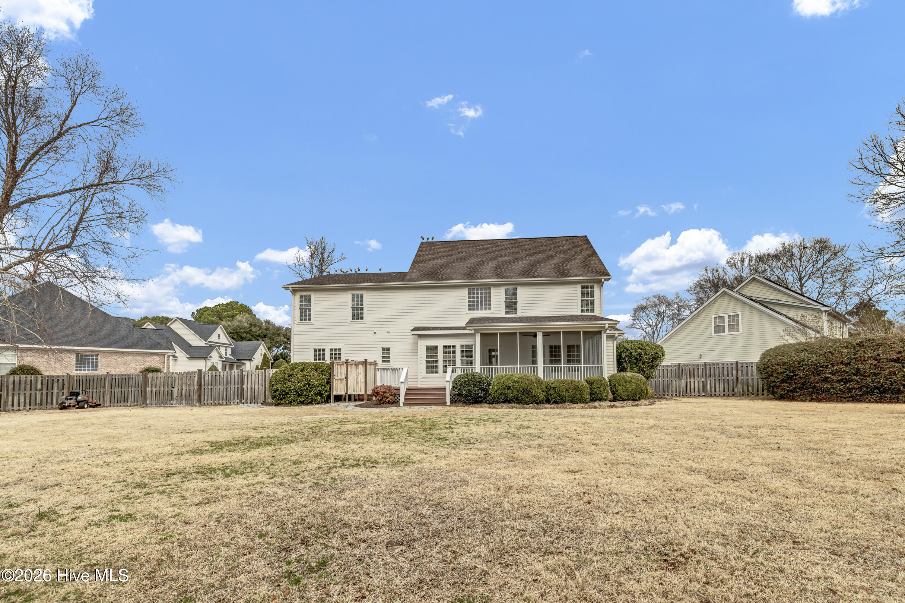 100555649 | Photo 40