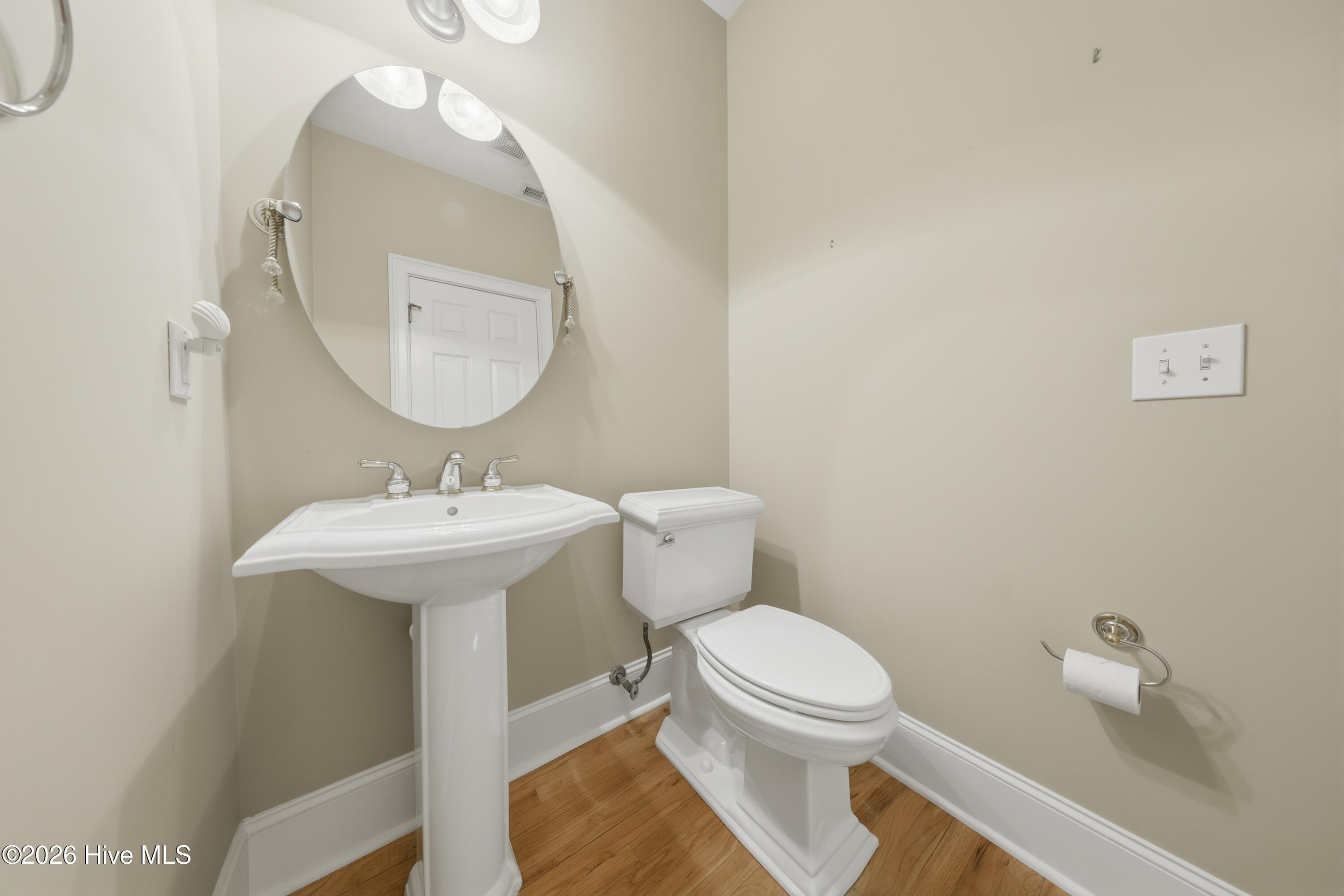 100564679 | Photo 46