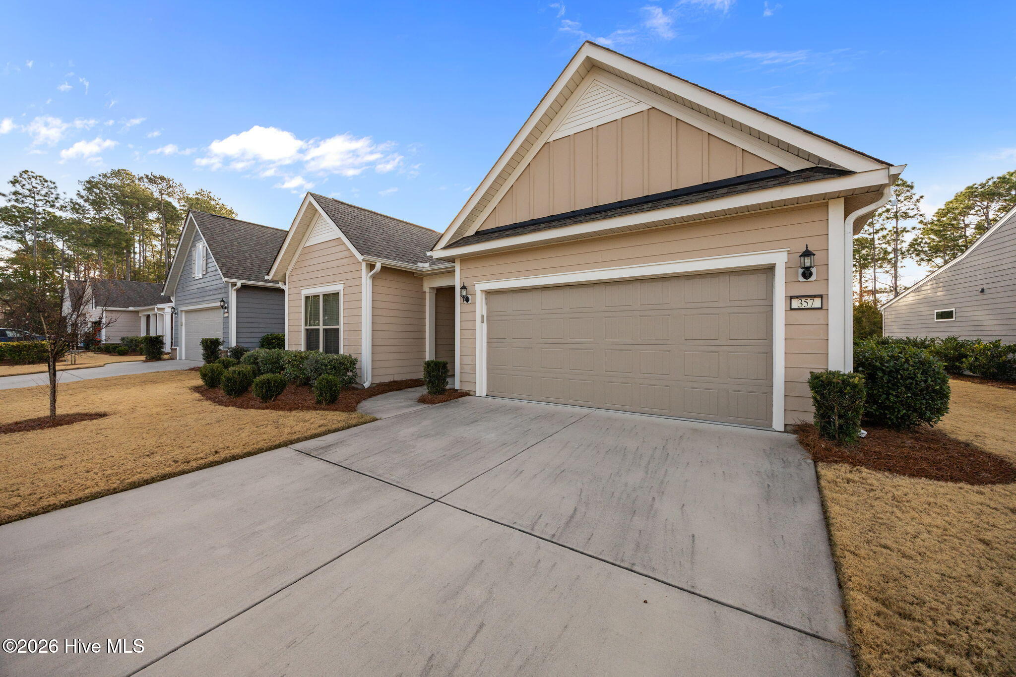 100548837 | Photo 40