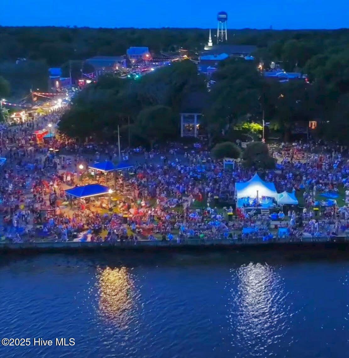 100521668 | Photo 31