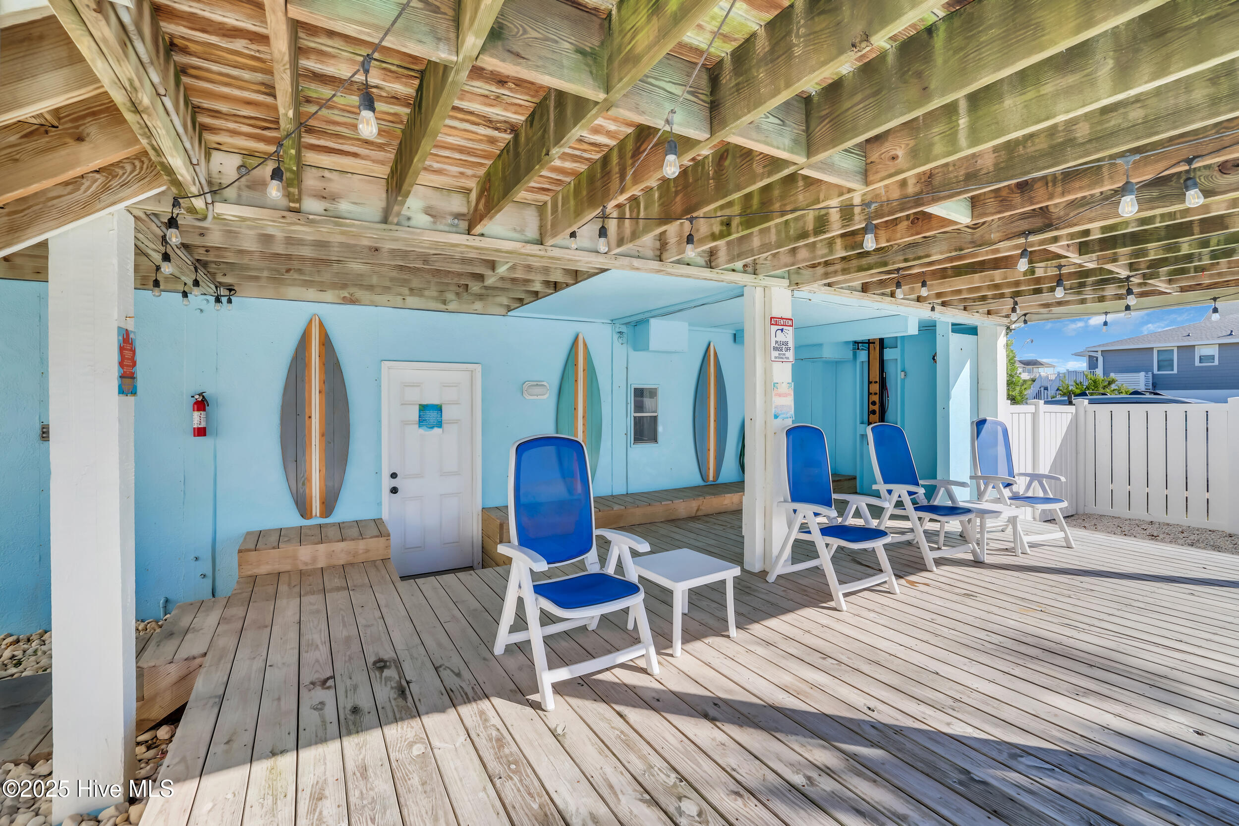 100536286 | Photo 52