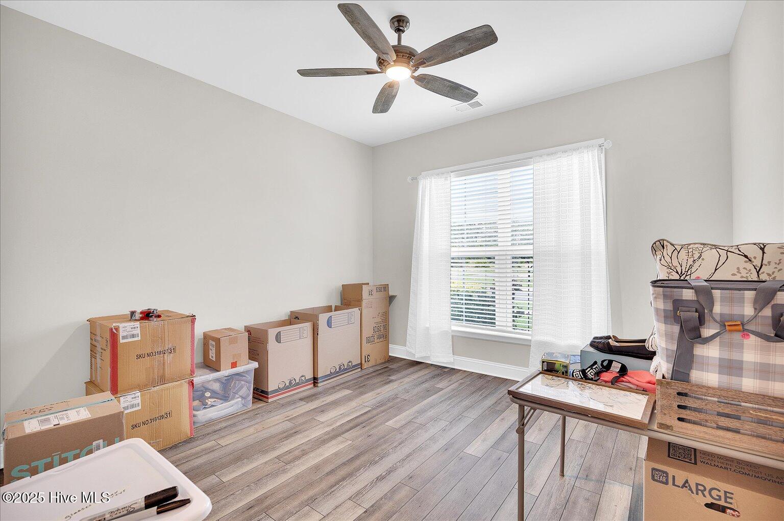 100509338 | Photo 31