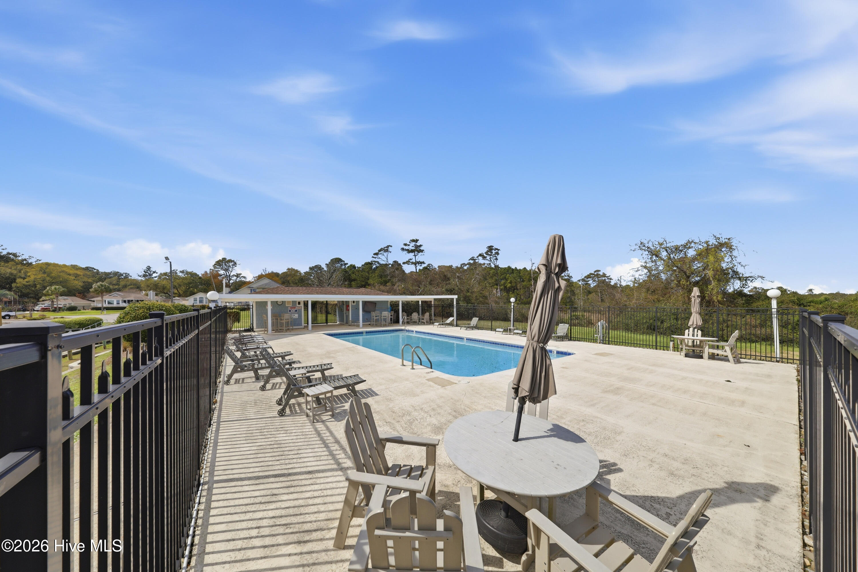 100561627 | Photo 49