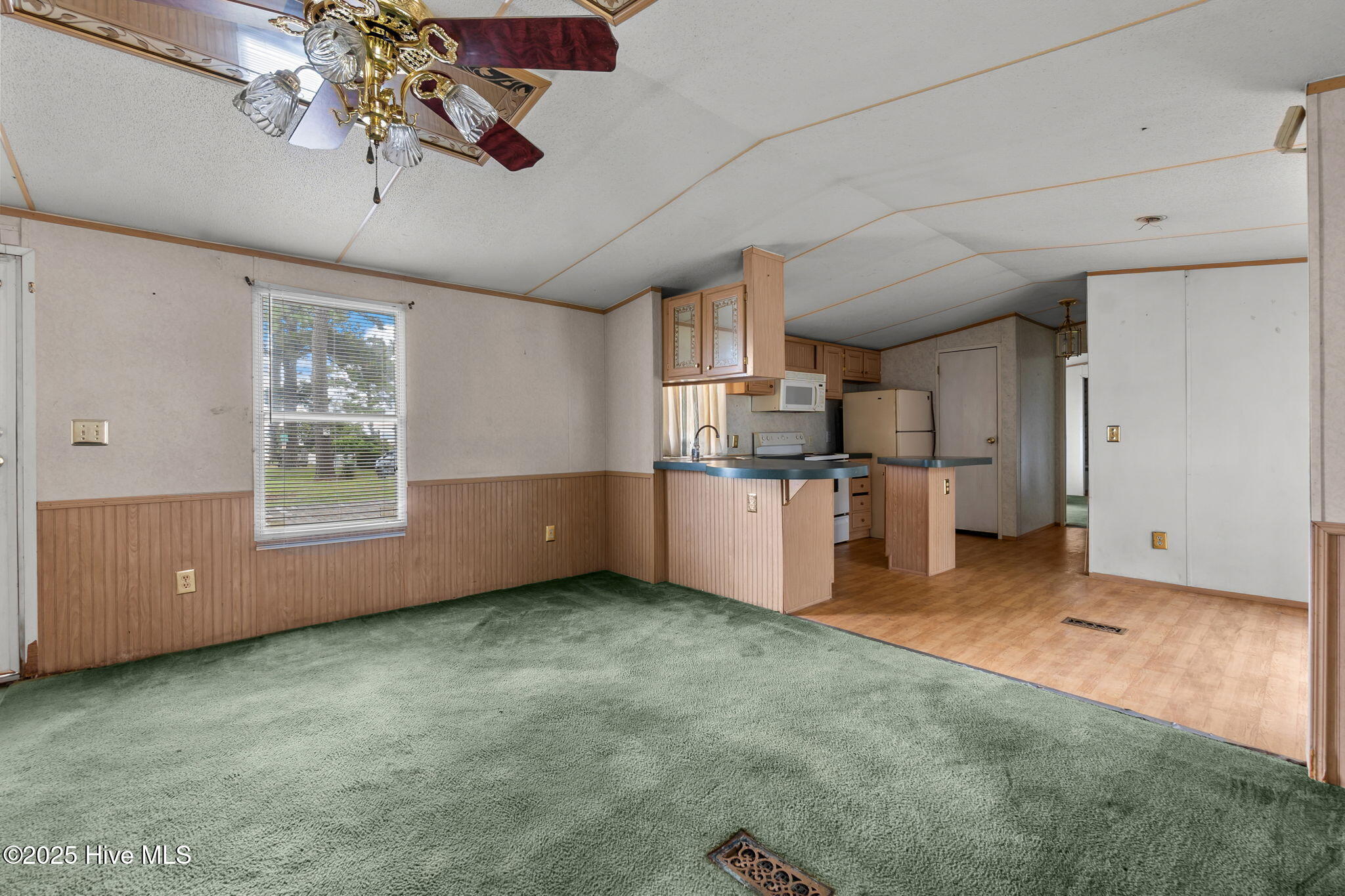 33-web-or-mls-WCR07199