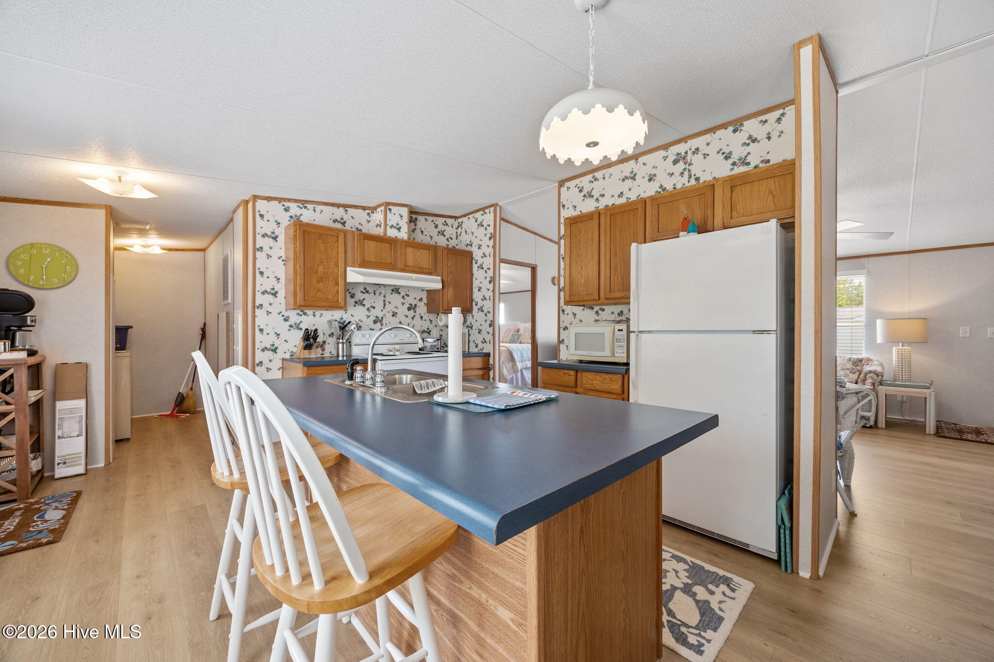 100566757 | Photo 20