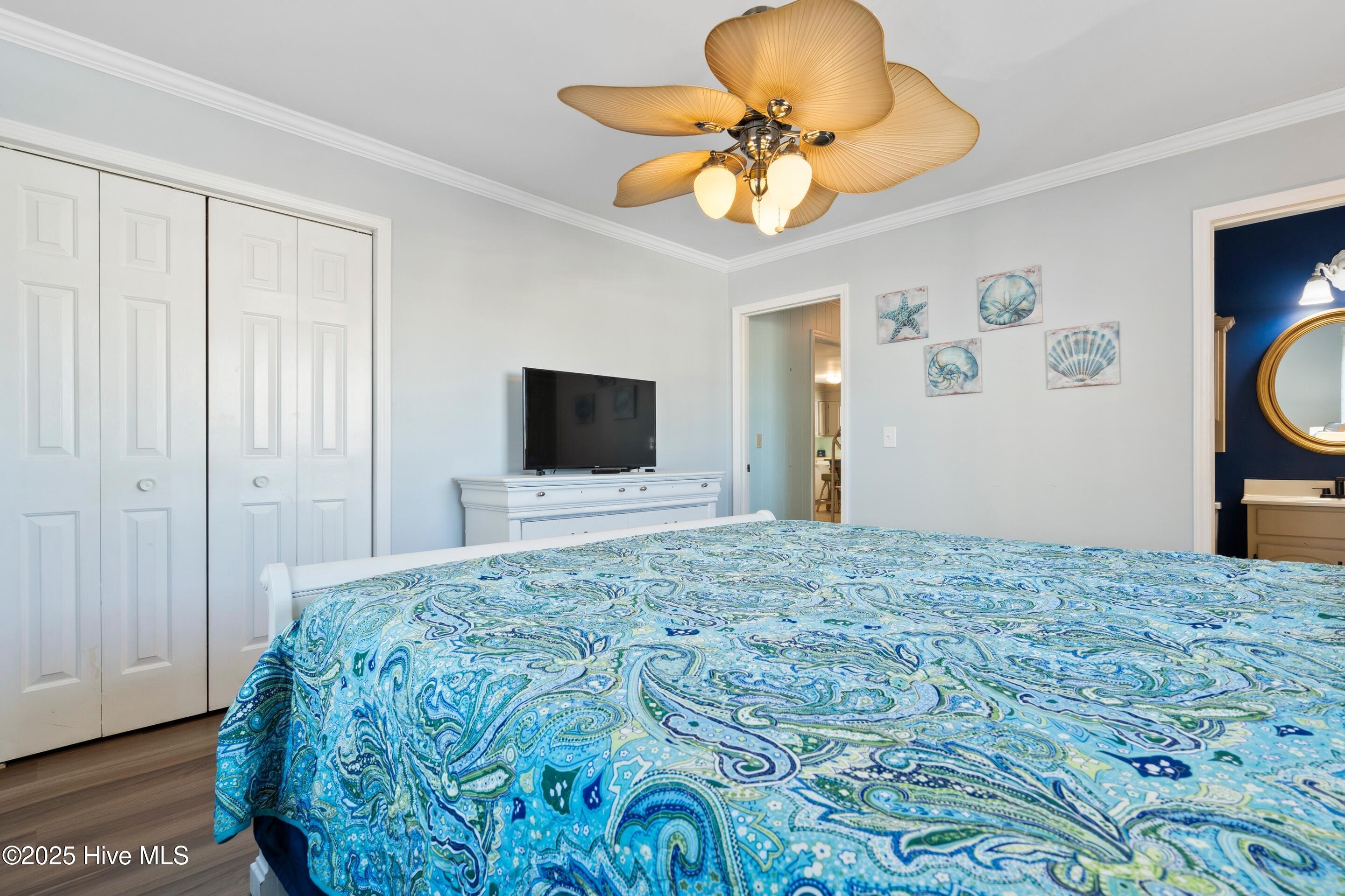 100543240 | Photo 22