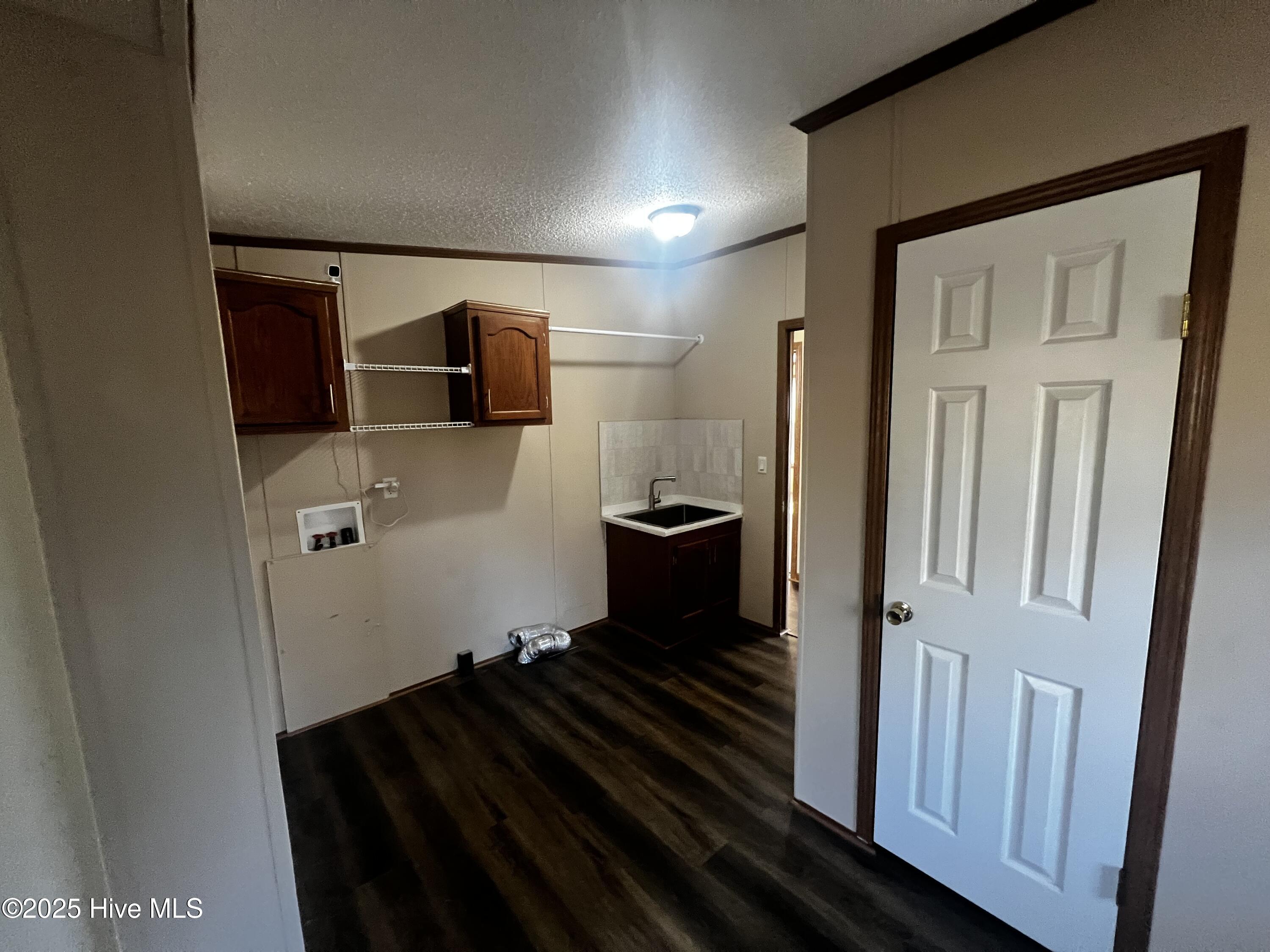 100546652 | Photo 26