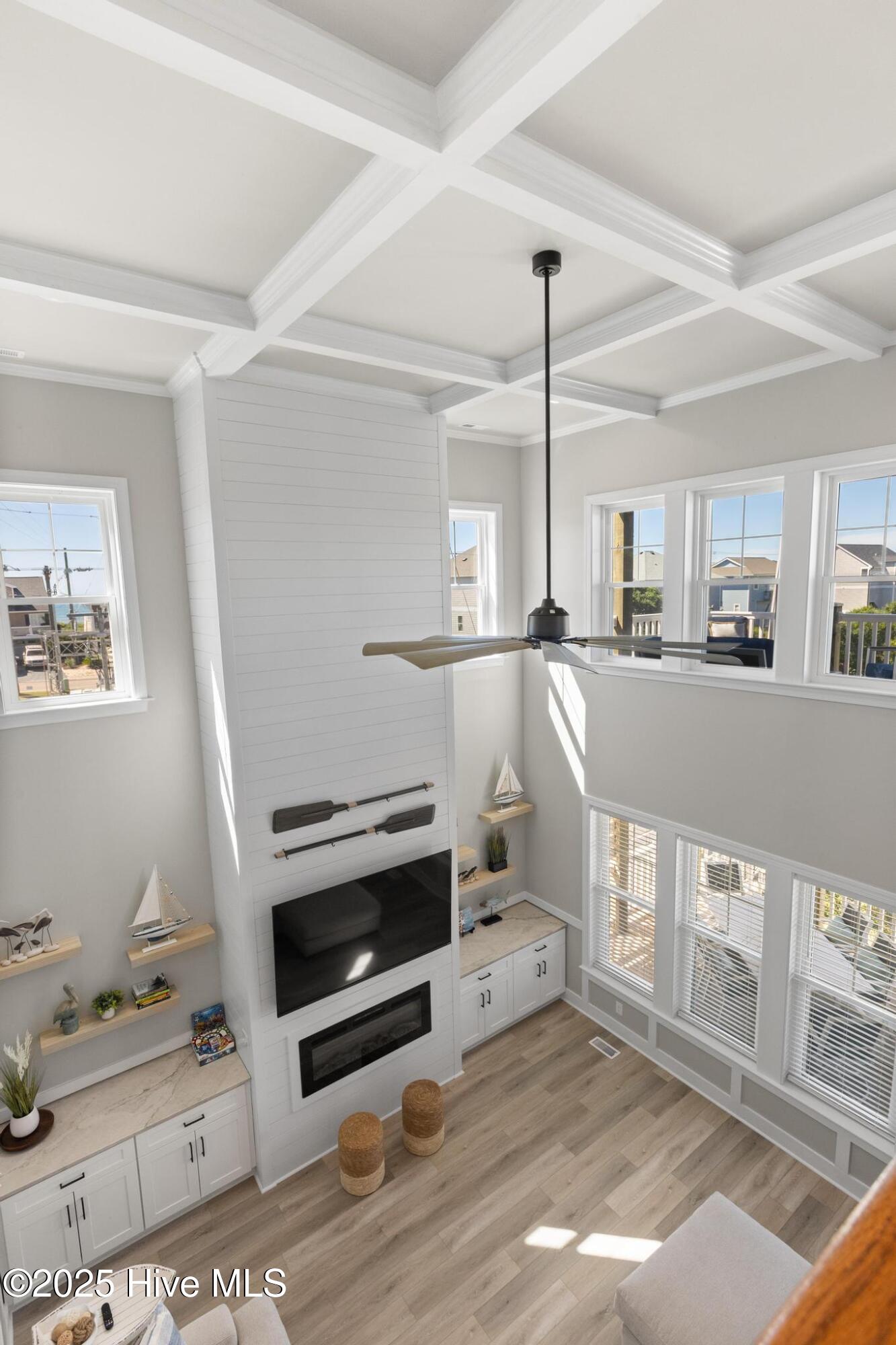 100498543 | Photo 39