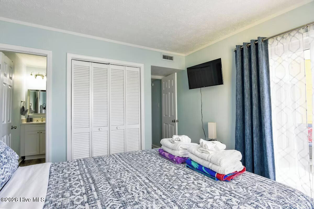 100551753 | Photo 21