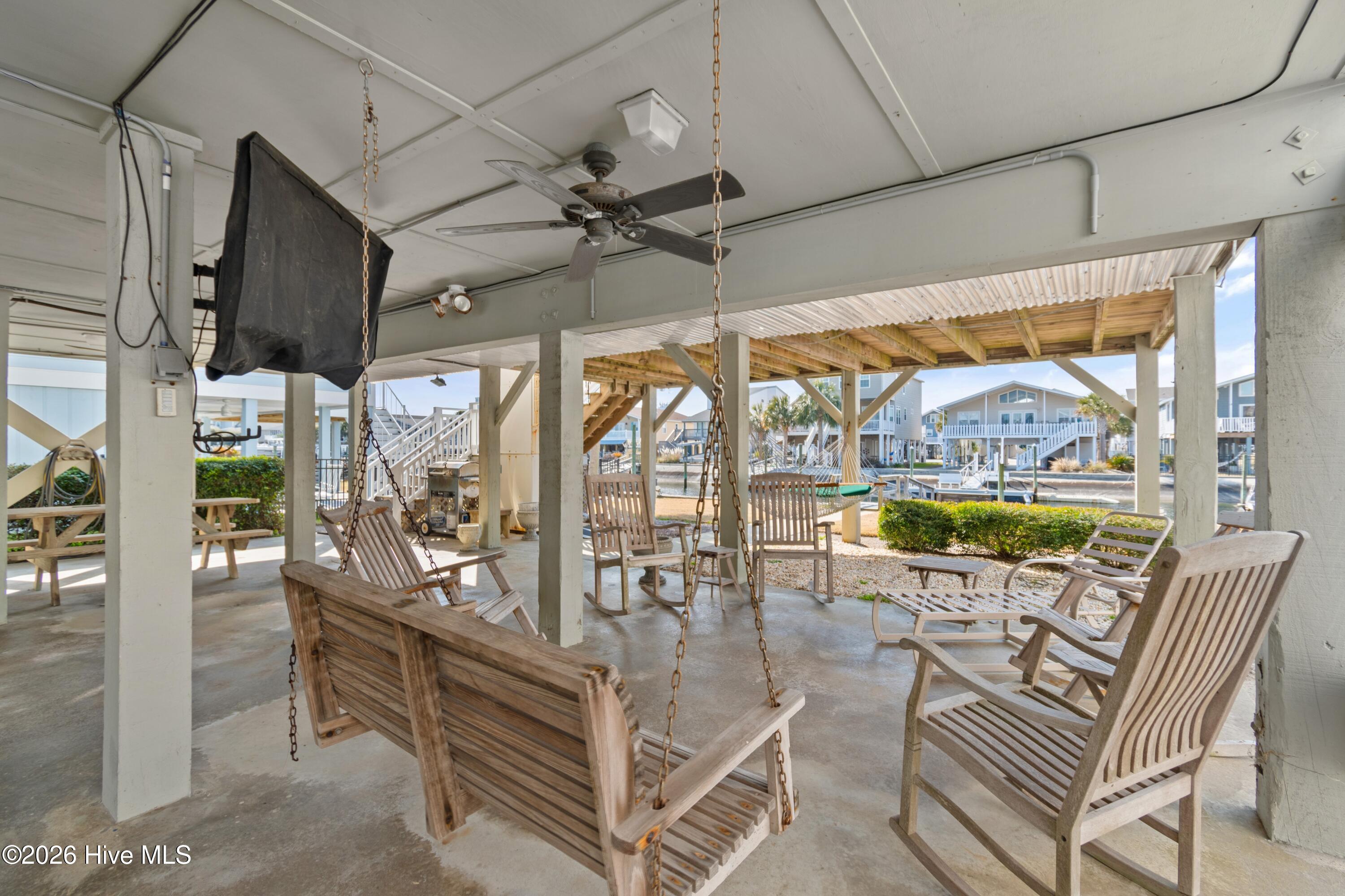 100553939 | Photo 38