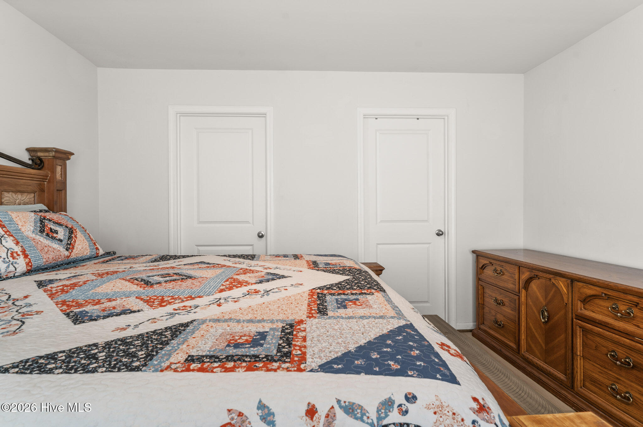 100566662 | Photo 53