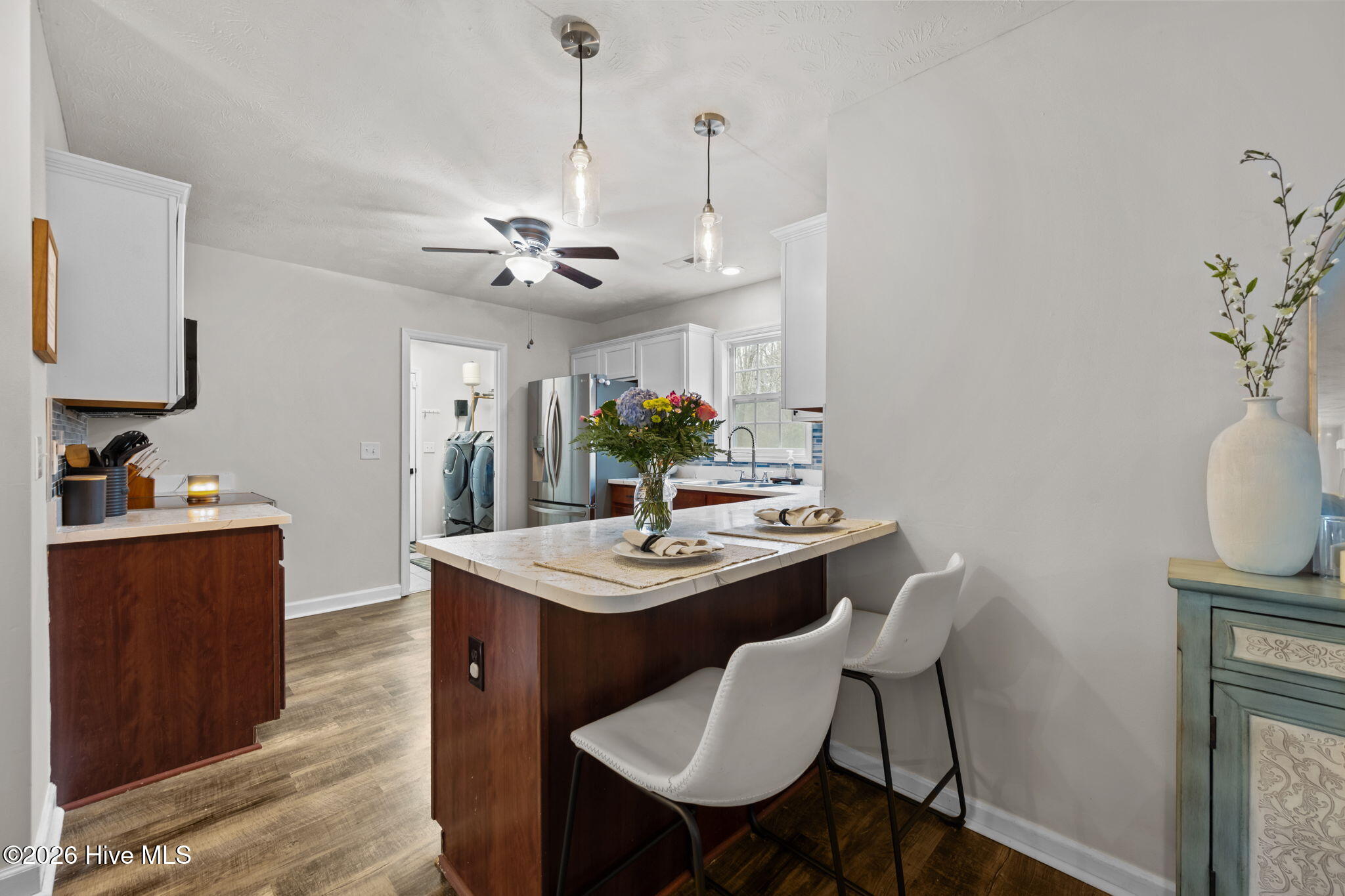 100557121 | Photo 12