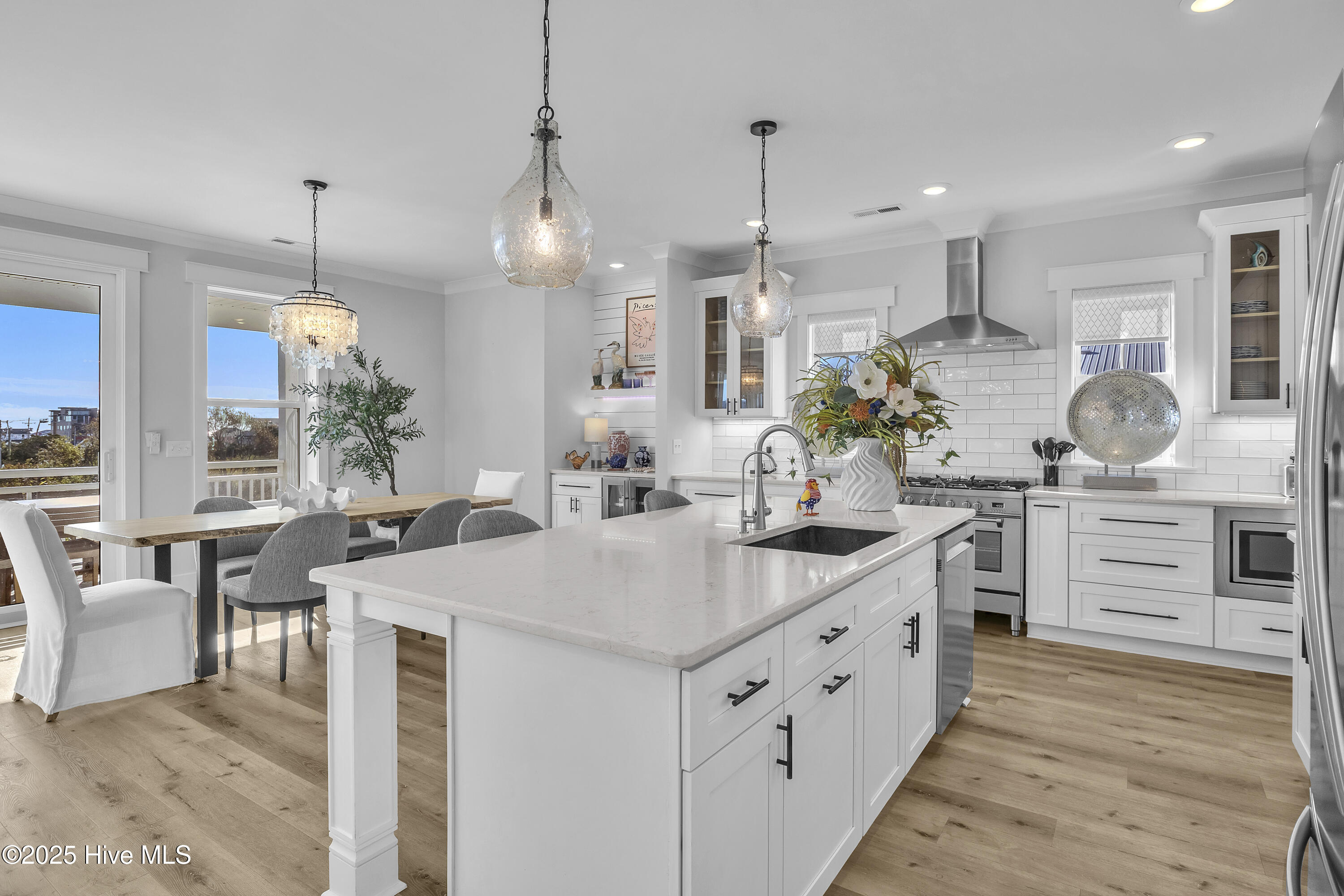 100540464 | Photo 19